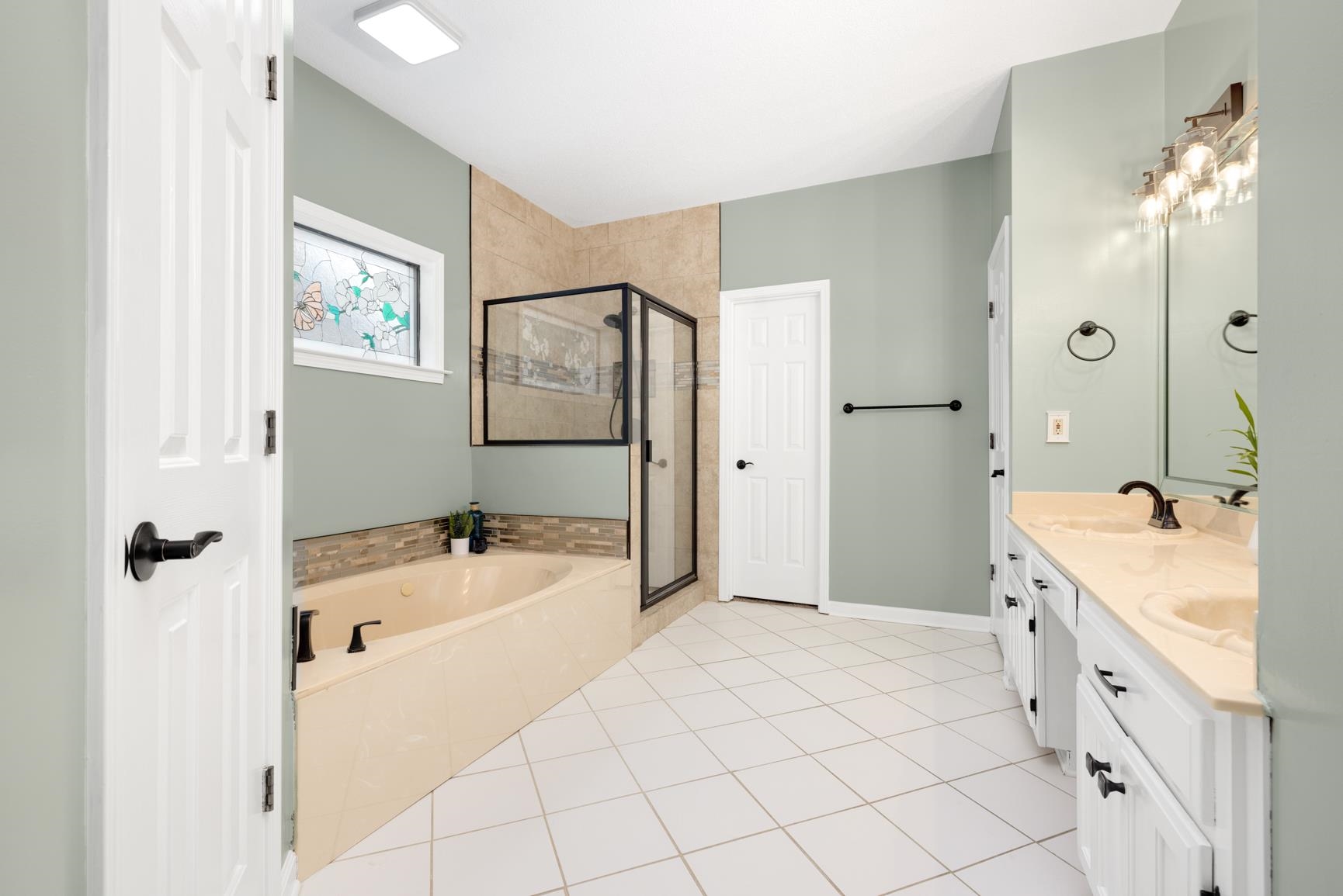 4905 Springtree Dr Property Photo 16