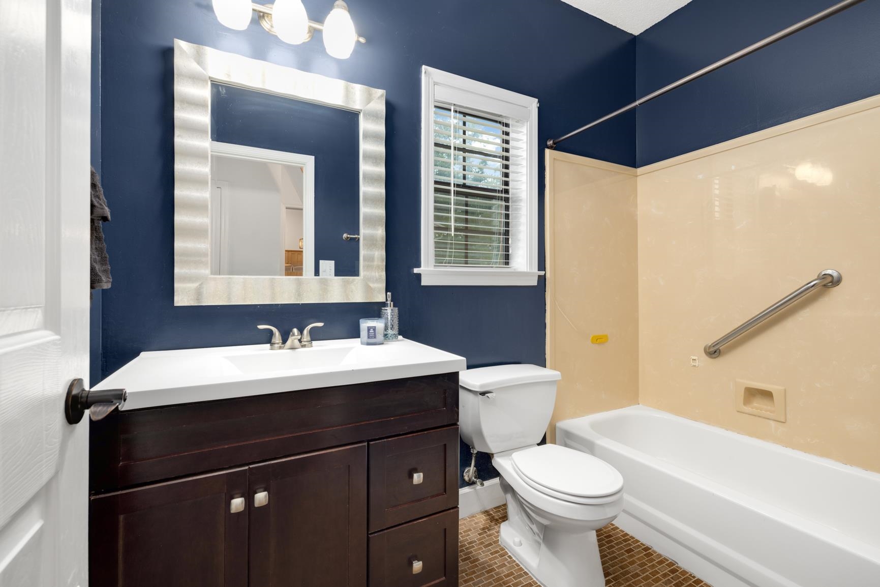 4905 Springtree Dr Property Photo 25