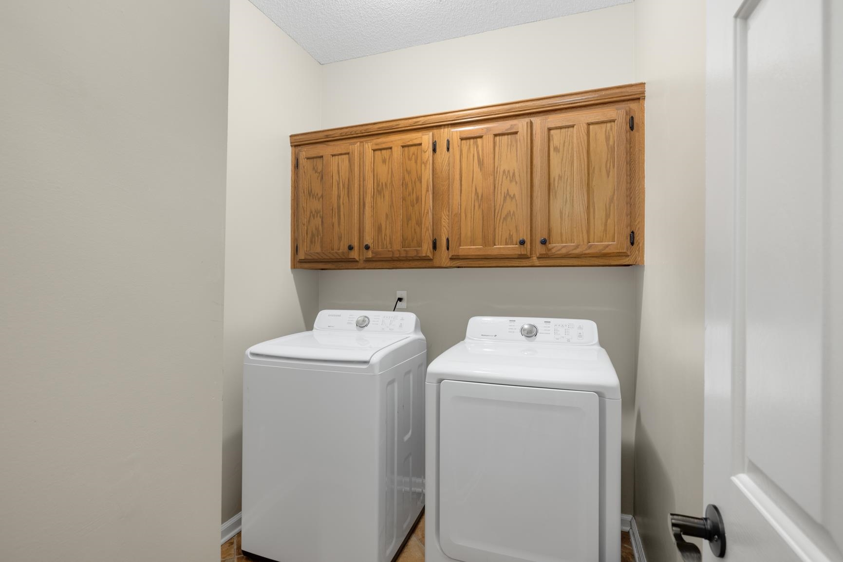 4905 Springtree Dr Property Photo 28