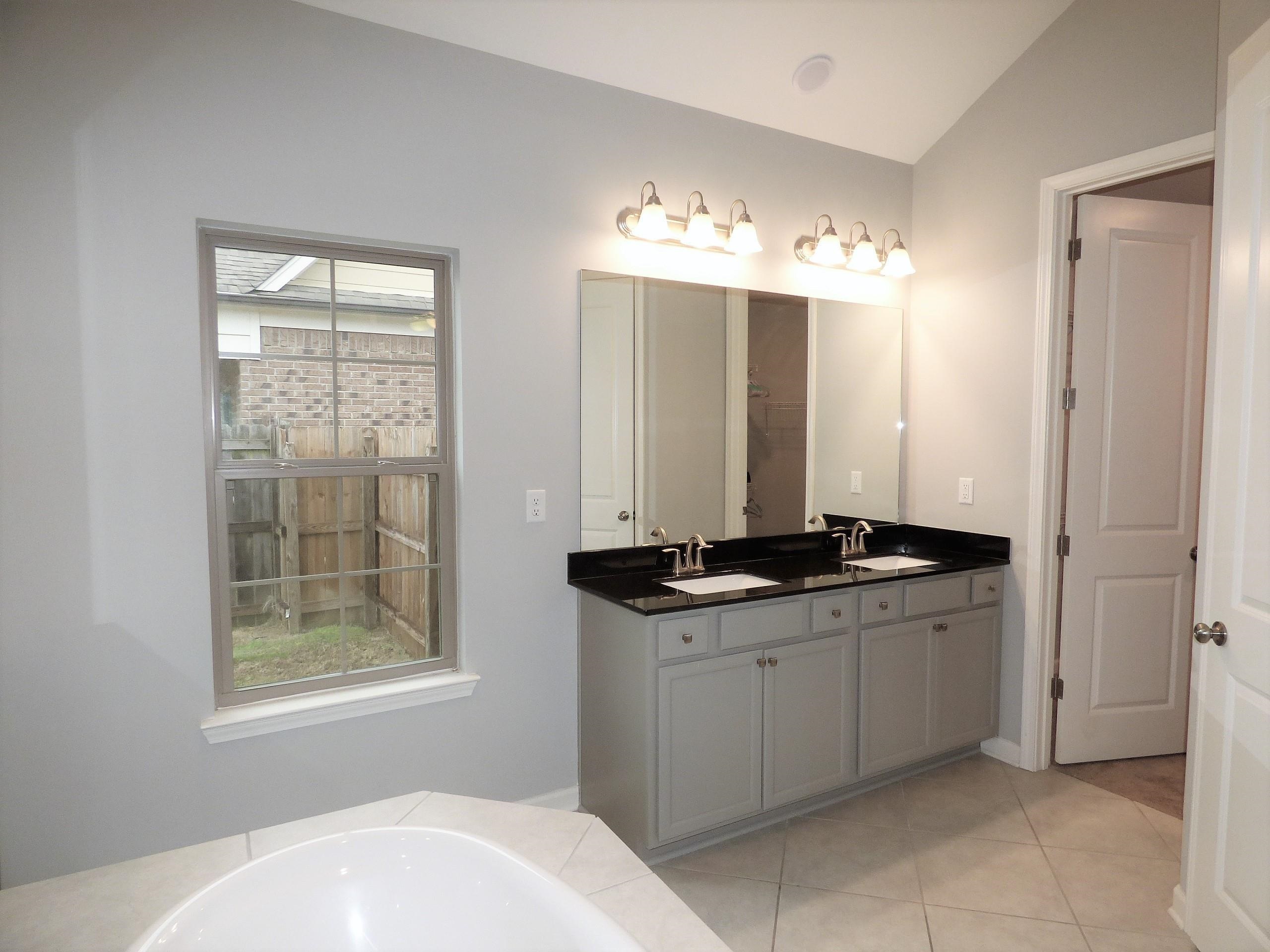 220 Misty Fields Dr Property Photo 10