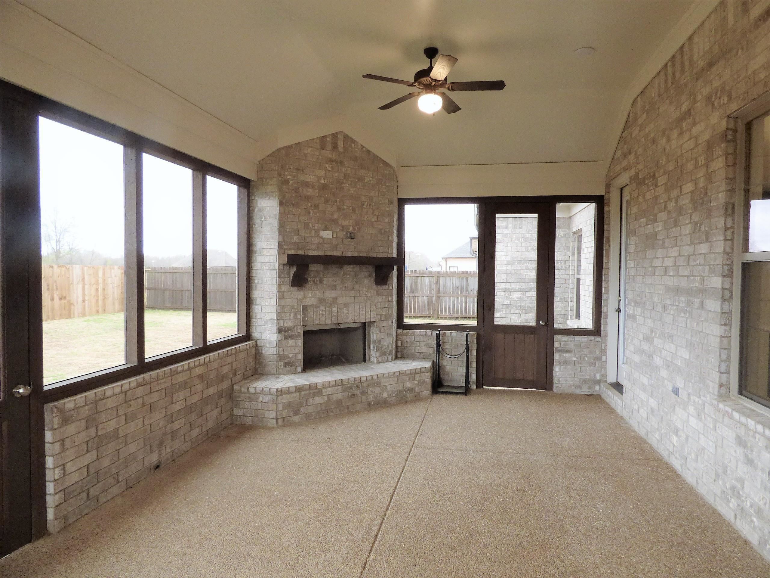 220 Misty Fields Dr Property Photo 18