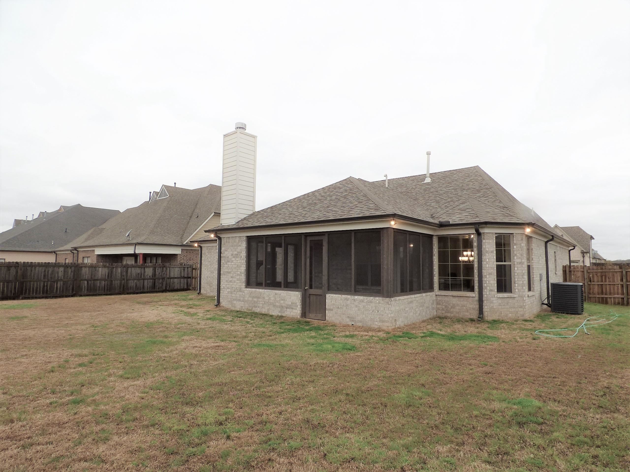 220 Misty Fields Dr Property Photo 20