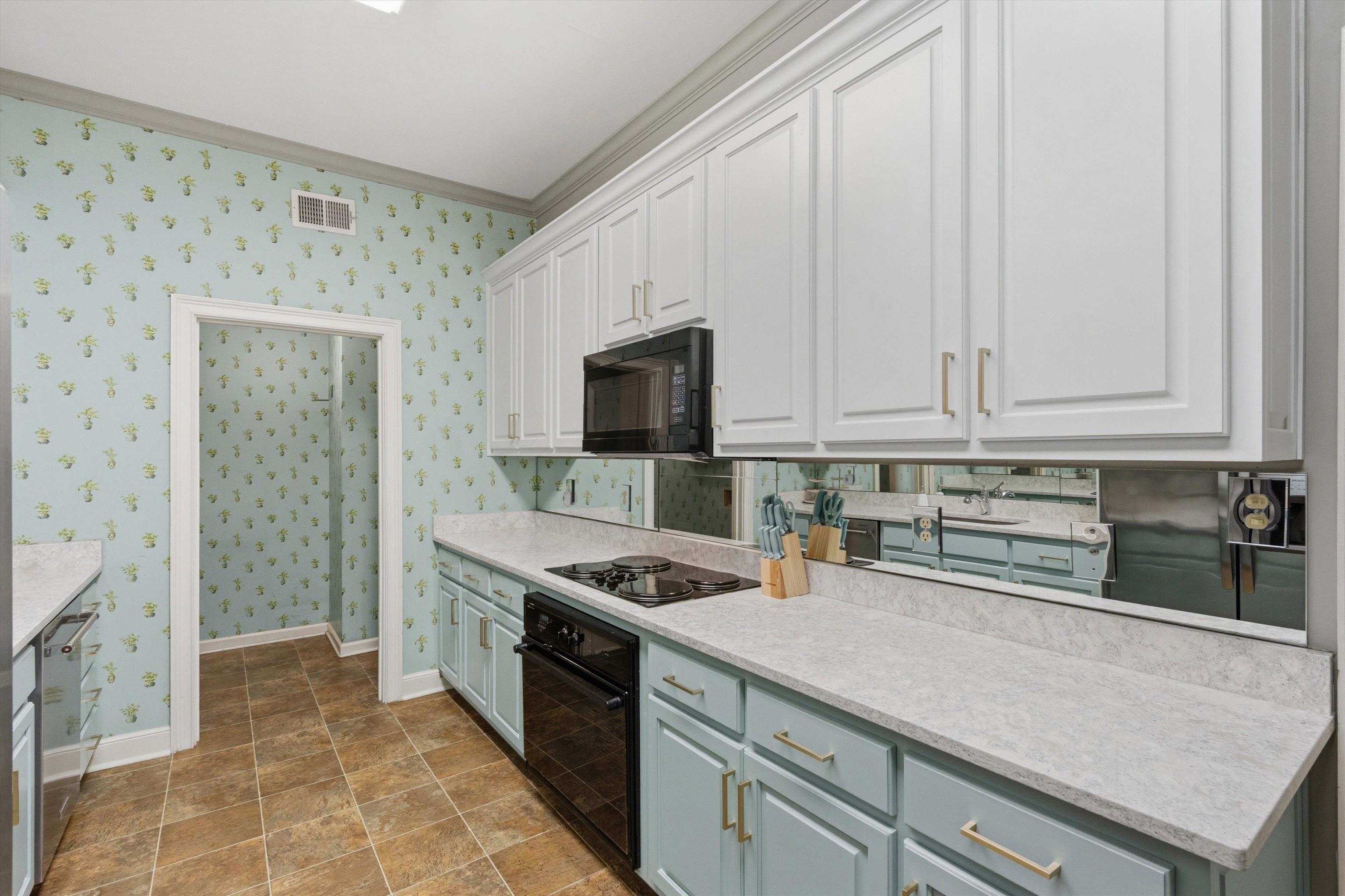 1000 Murray Hill Ln 101 Property Photo 11