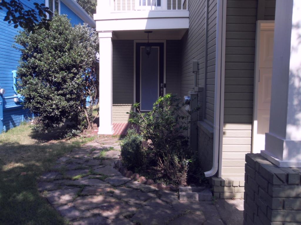 1172 Harbor River Dr Property Photo 2