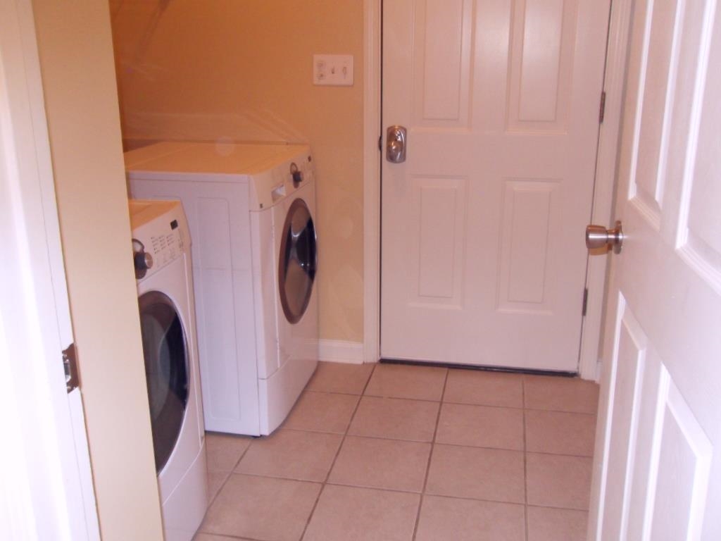 1172 Harbor River Dr Property Photo 18
