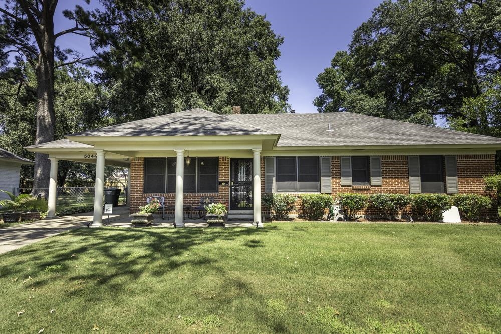 5044 WHITEWATER CV Property Photo 1