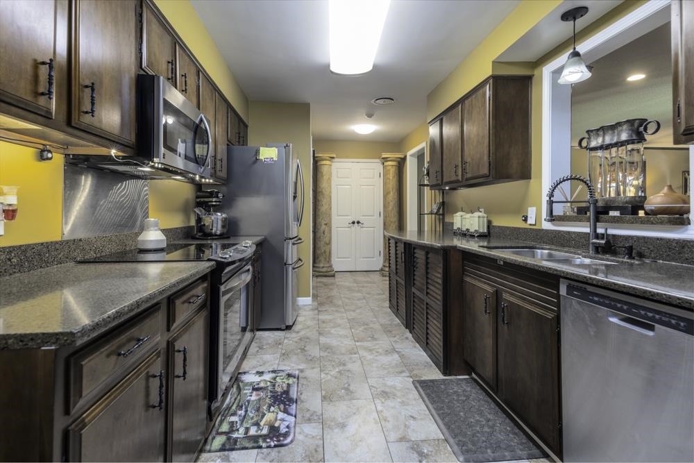 5044 Whitewater Cv Property Photo 8