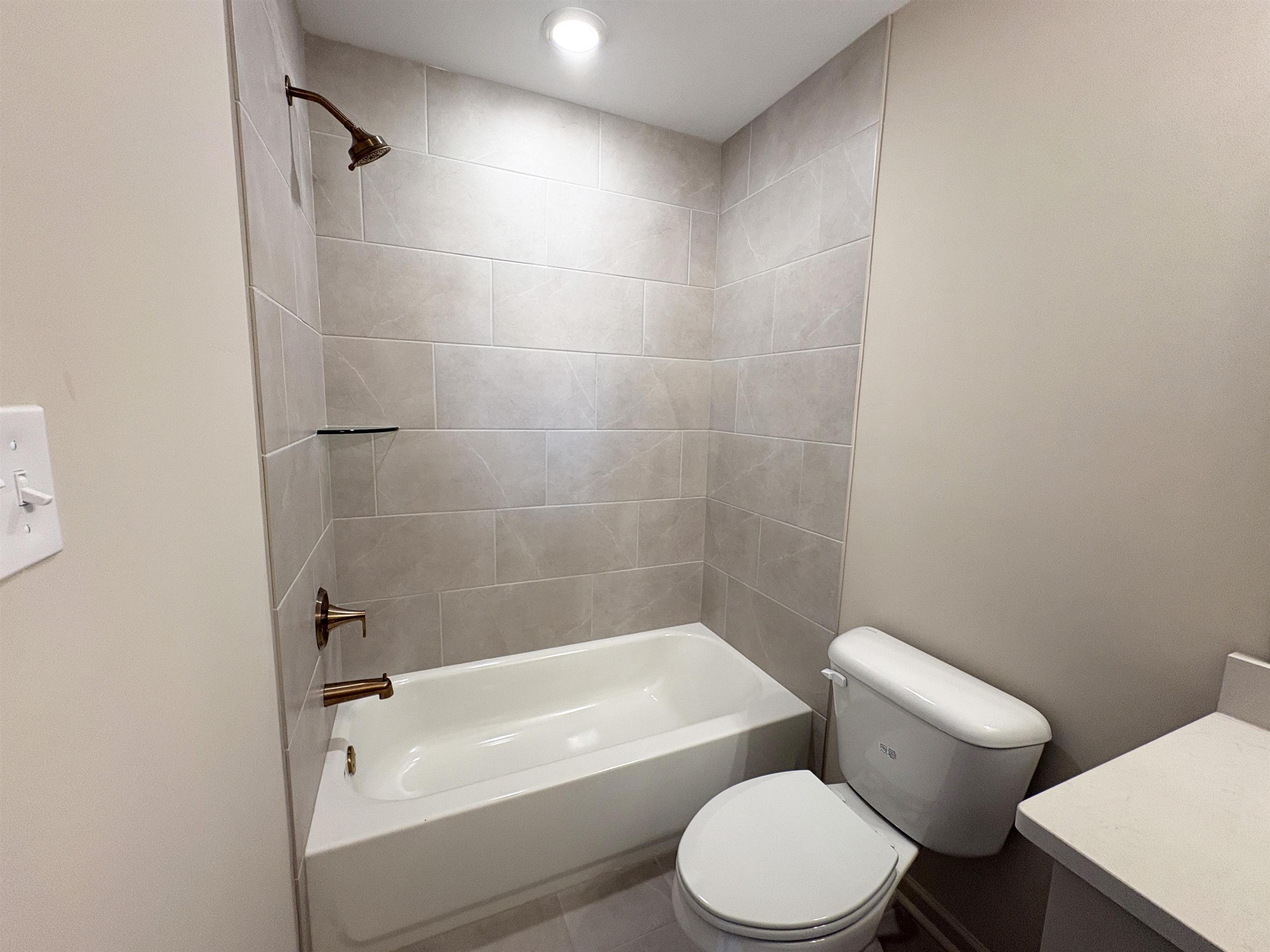 328 Rolling Grove Blvd Property Photo 24