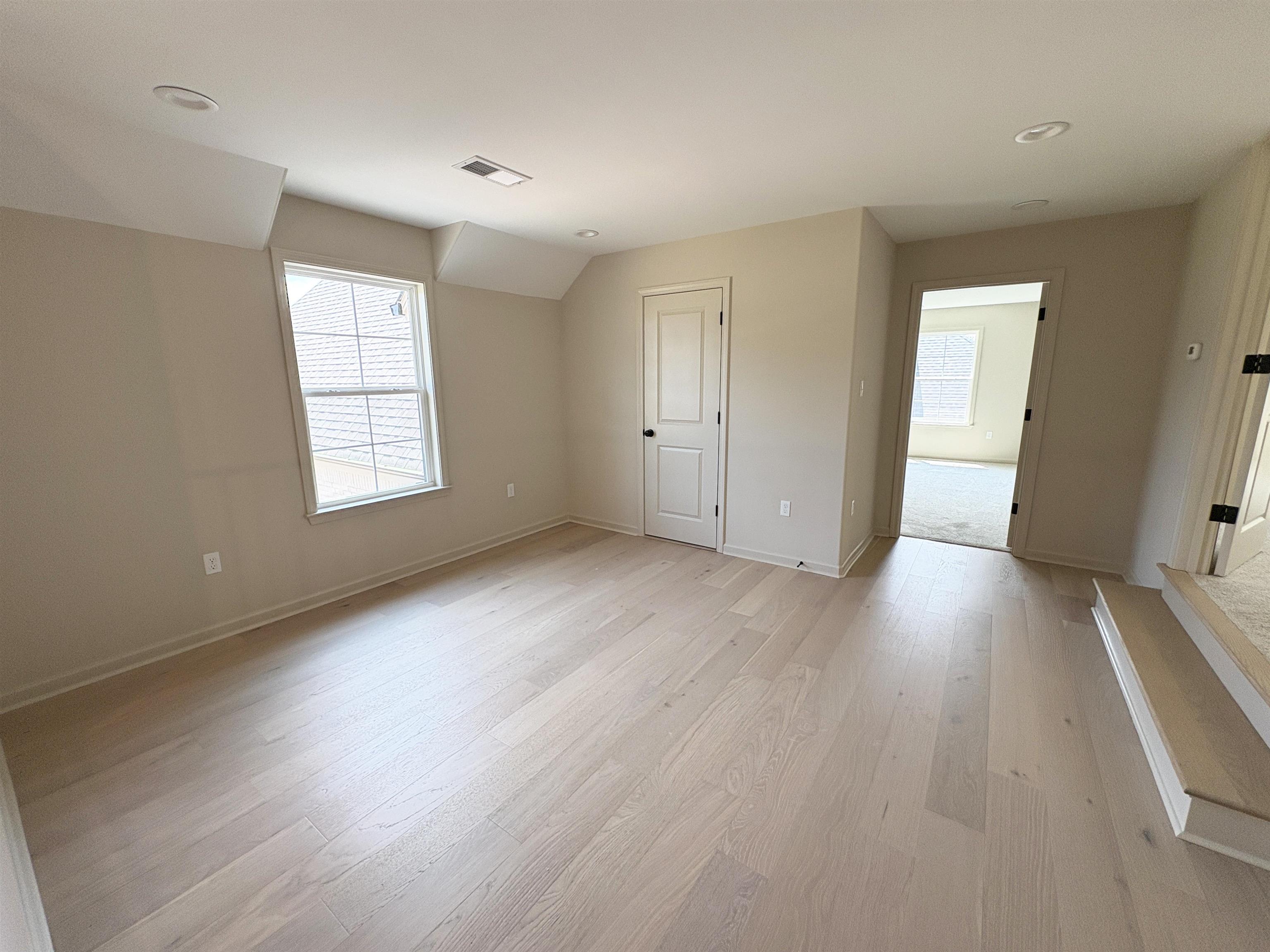 328 Rolling Grove Blvd Property Photo 26