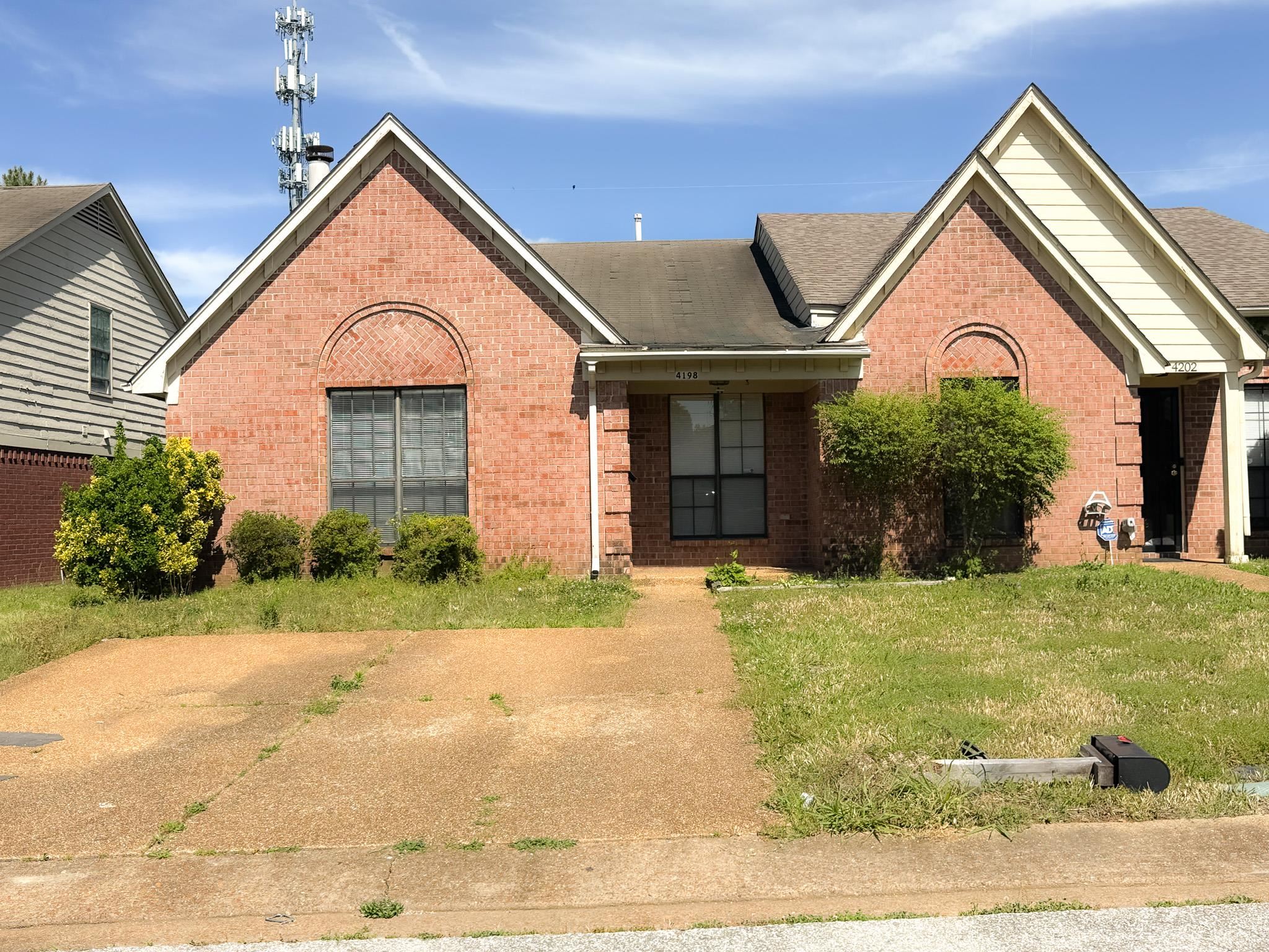 4198 MEADOW VALLEY DR Property Photo 1