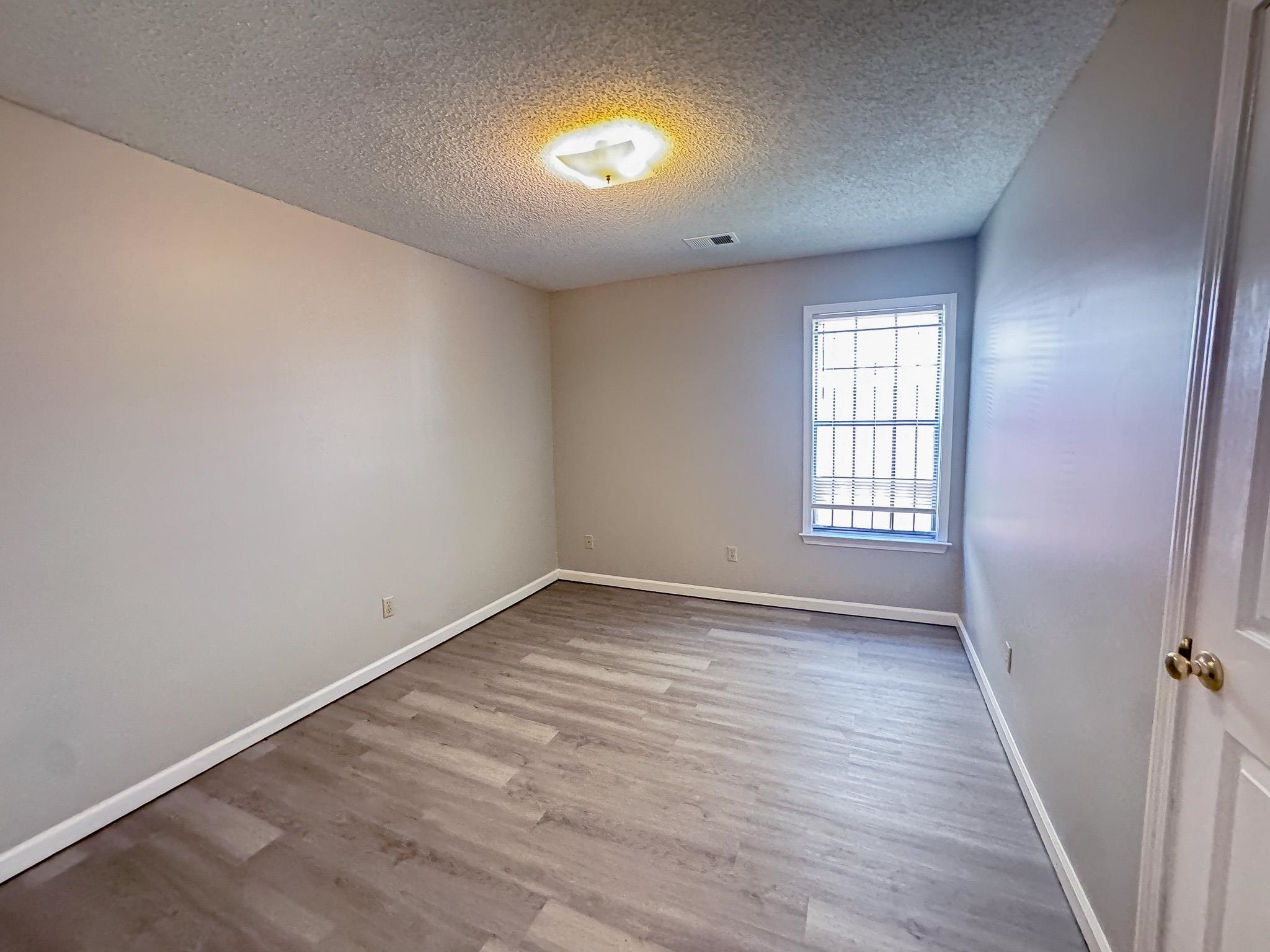 4198 Meadow Valley Dr Property Photo 12