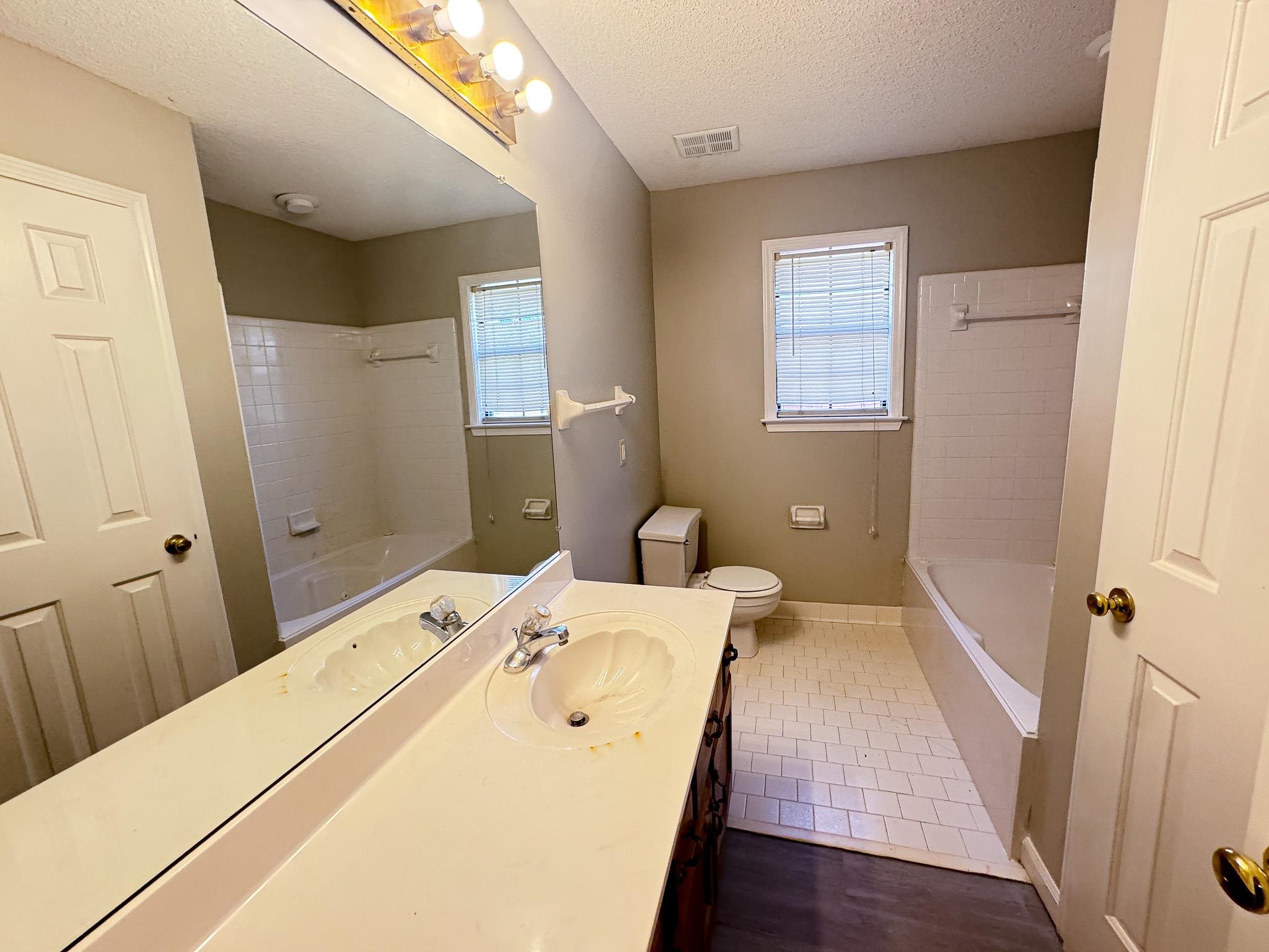 4198 Meadow Valley Dr Property Photo 15