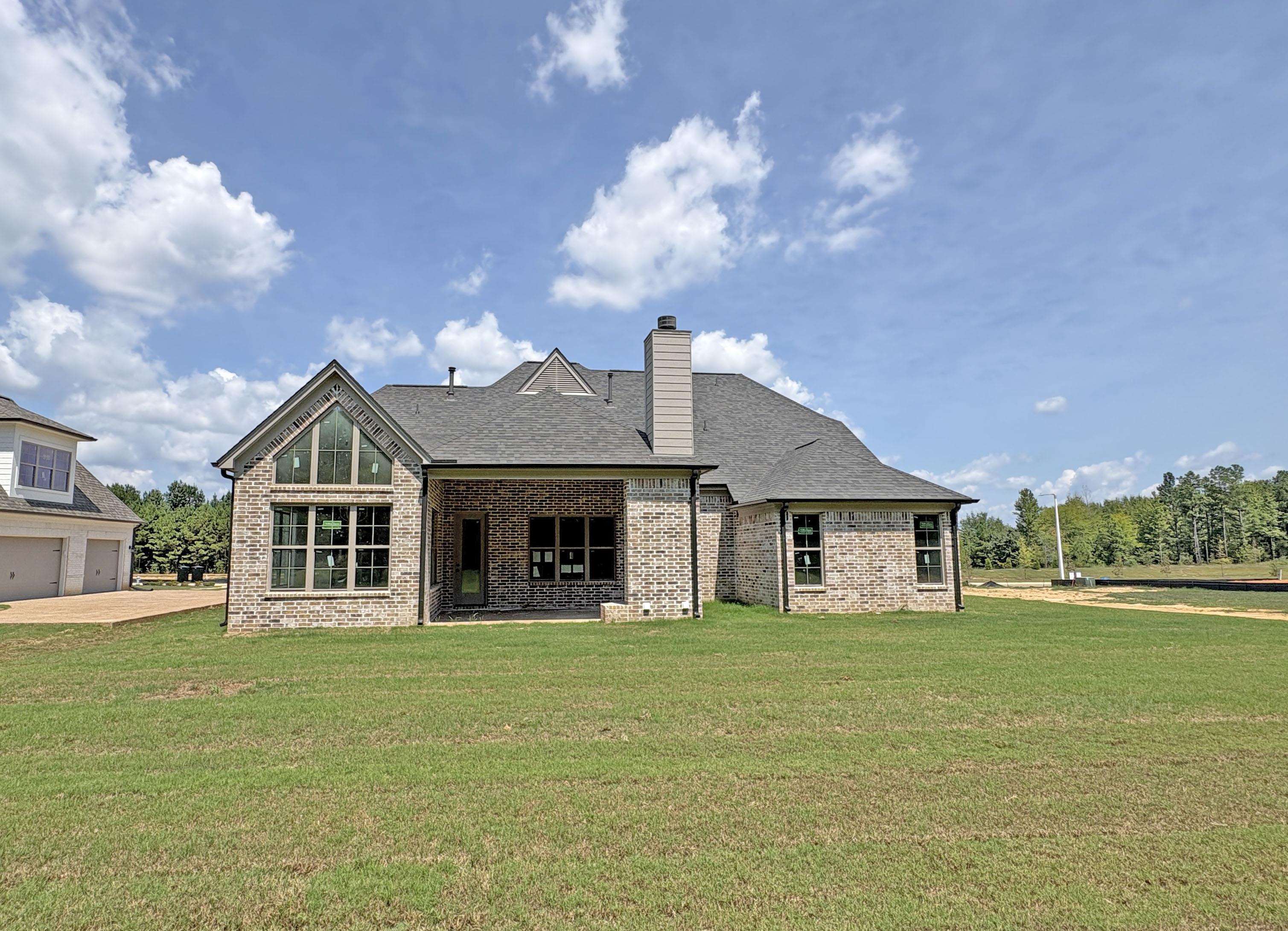 289 Rolling Grove Blvd Property Photo 2
