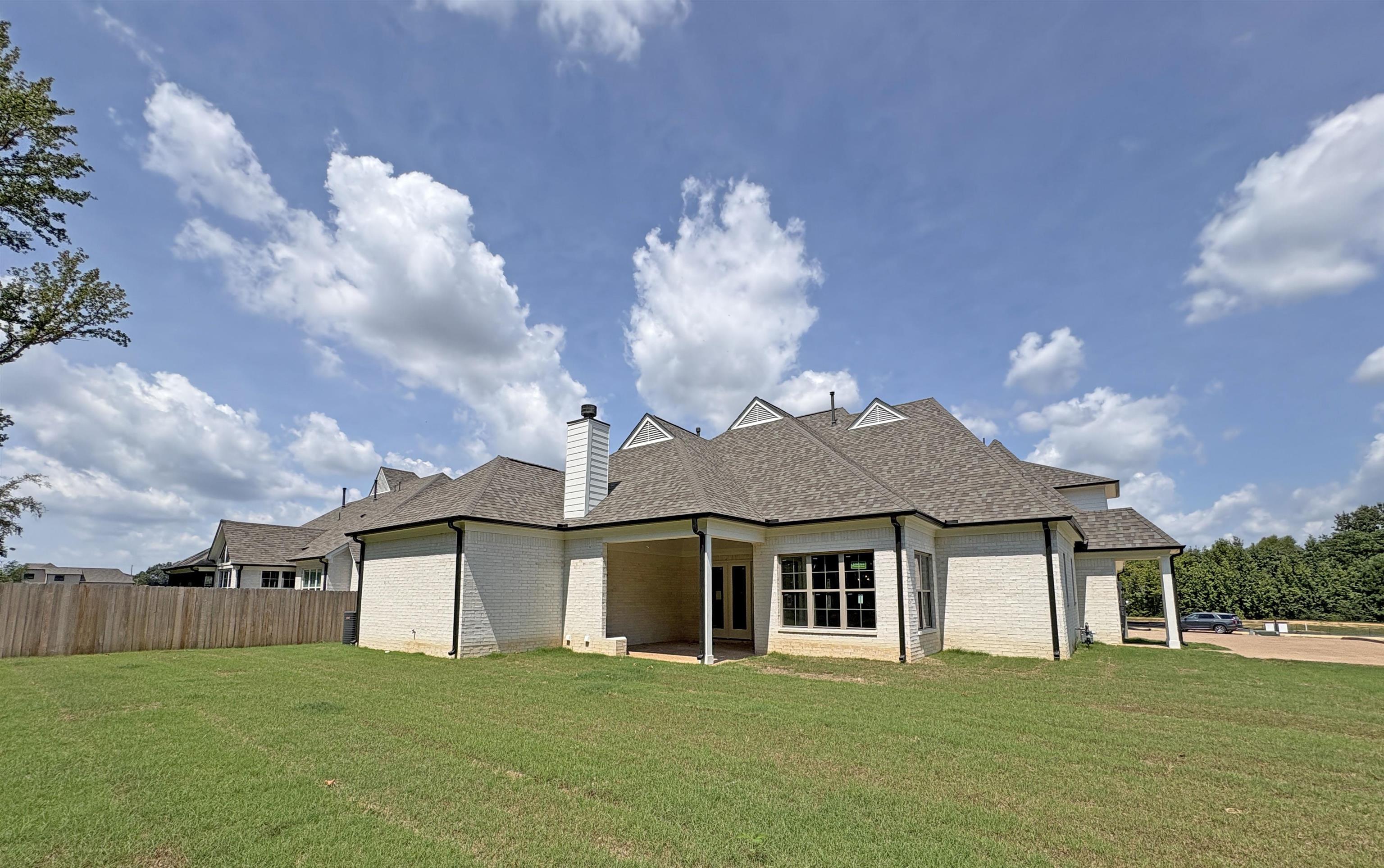 297 Rolling Grove Blvd Property Photo 31