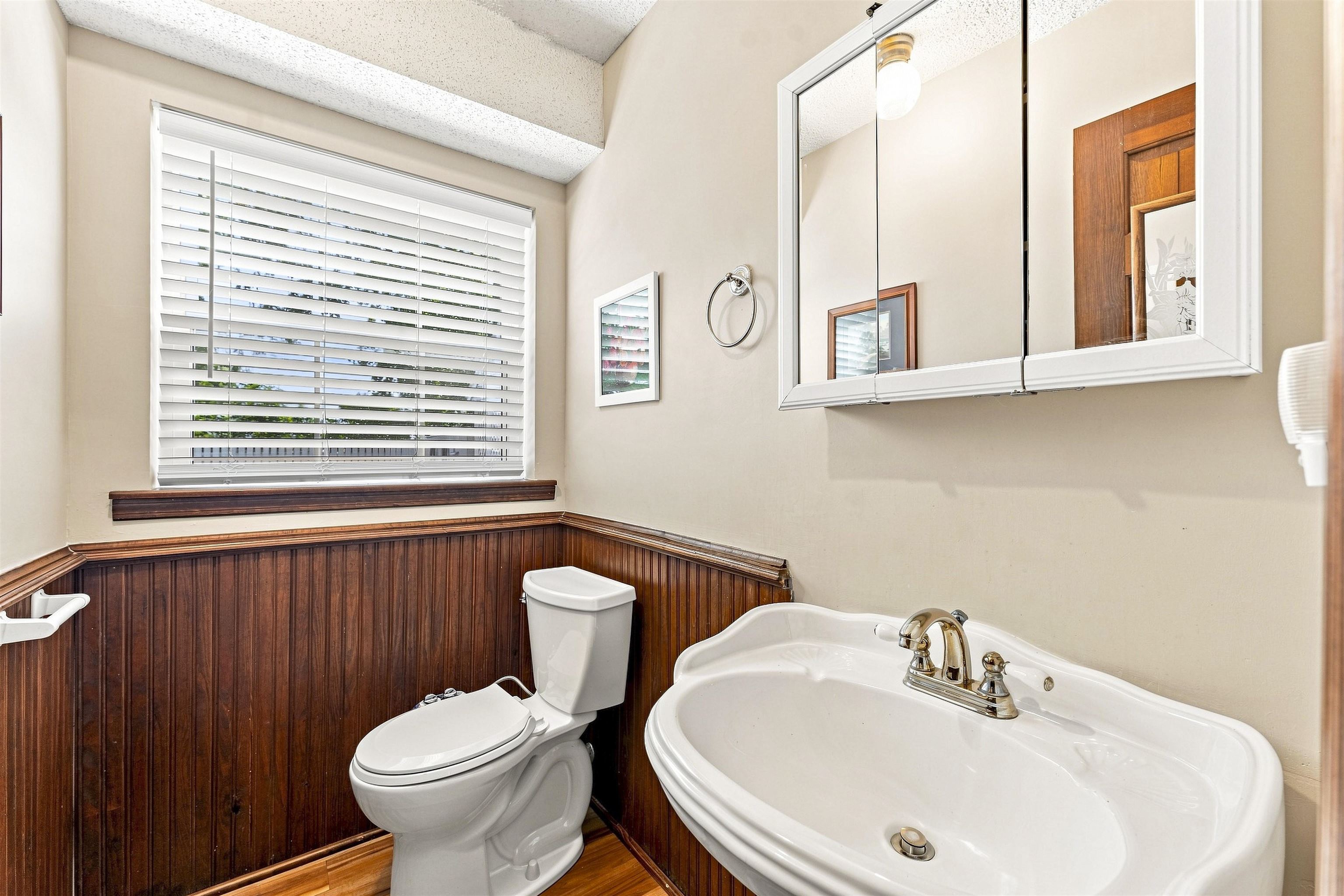 256 Anthony St Property Photo 11