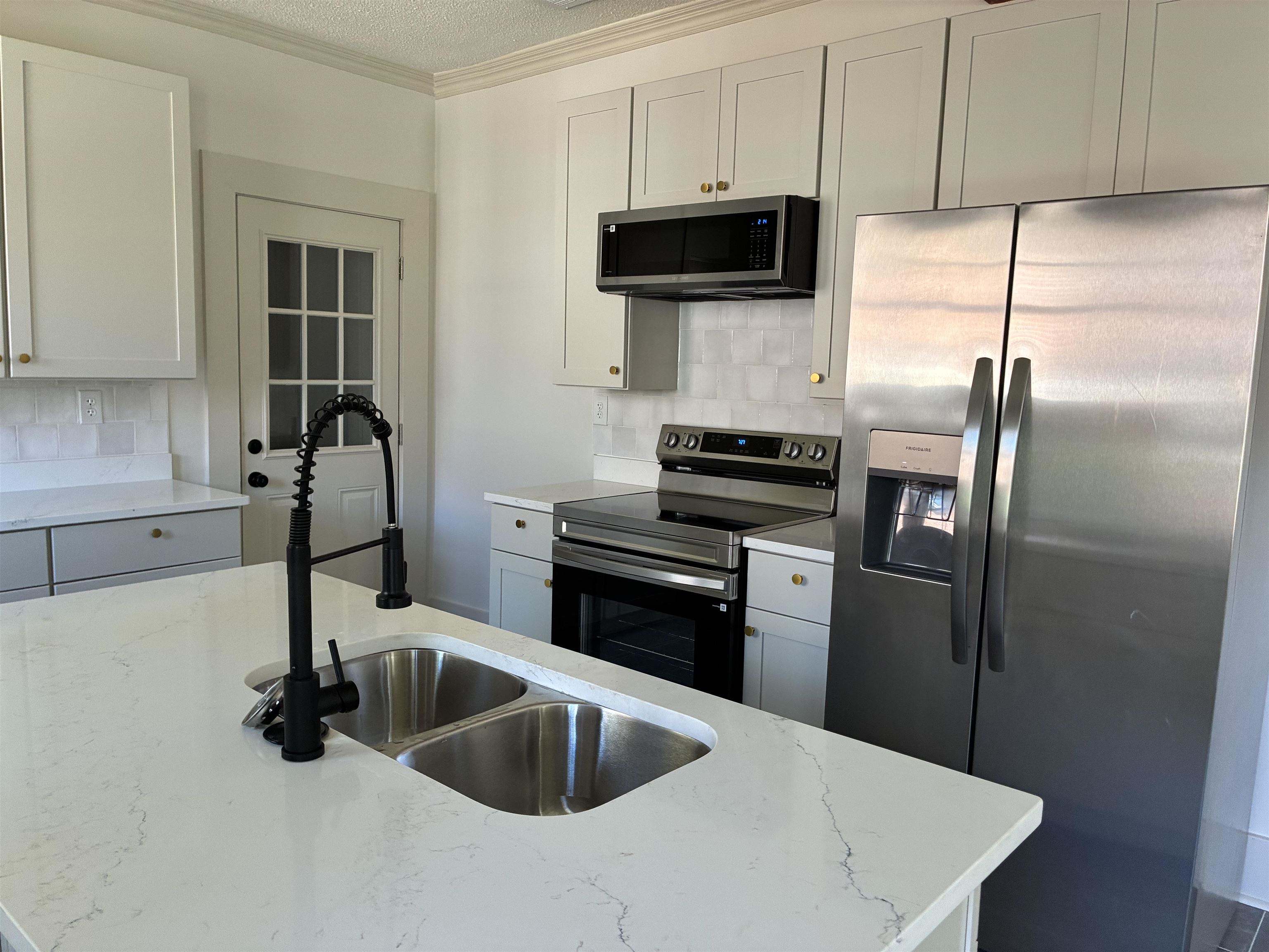 3524 Autumn Ave Property Photo 9