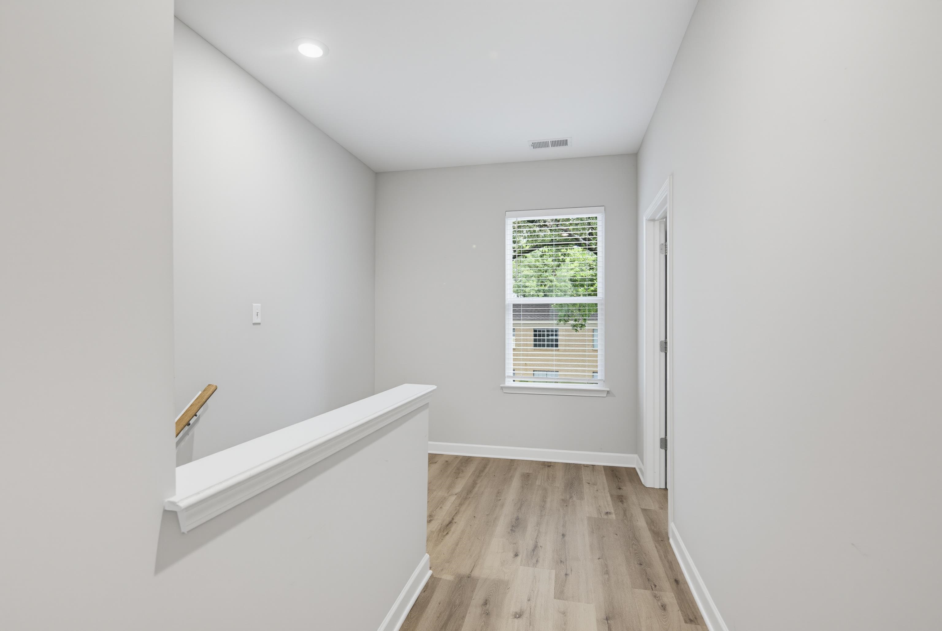 643 Patterson St Property Photo 21