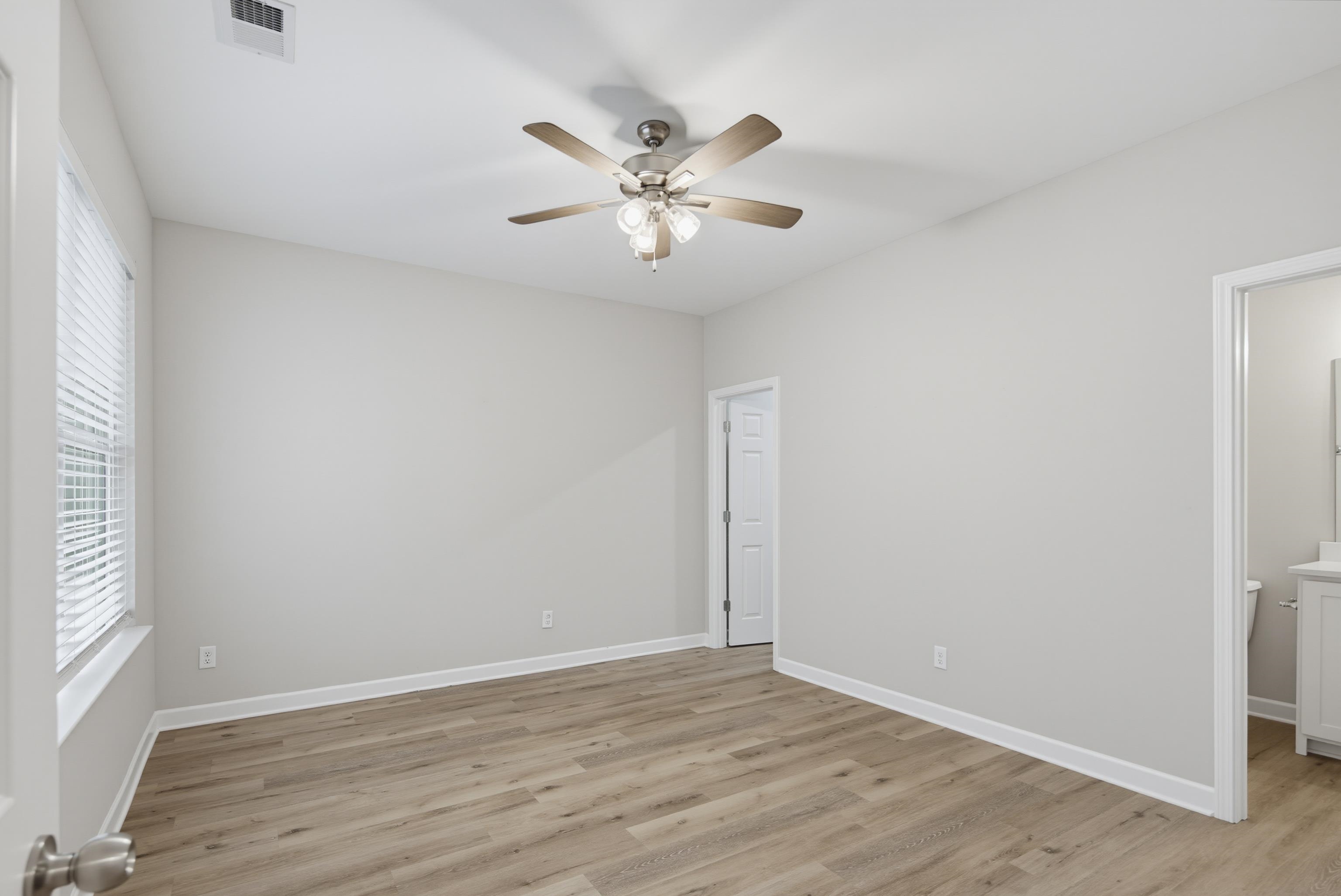 643 Patterson St Property Photo 22