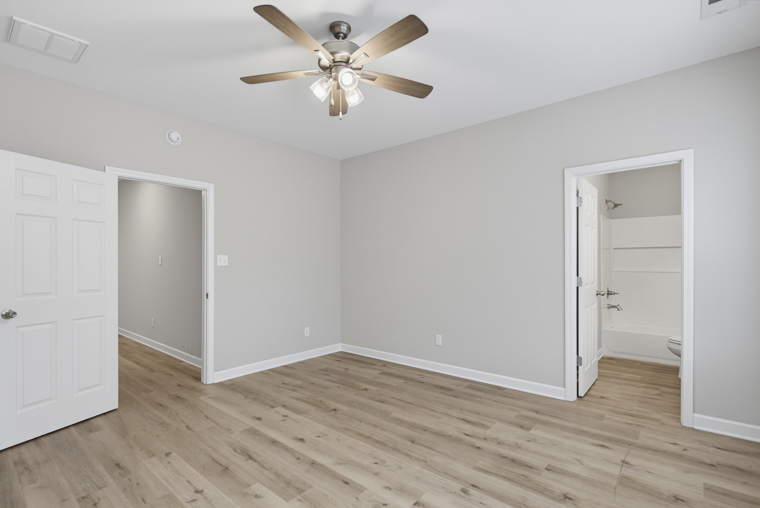 643 Patterson St Property Photo 27