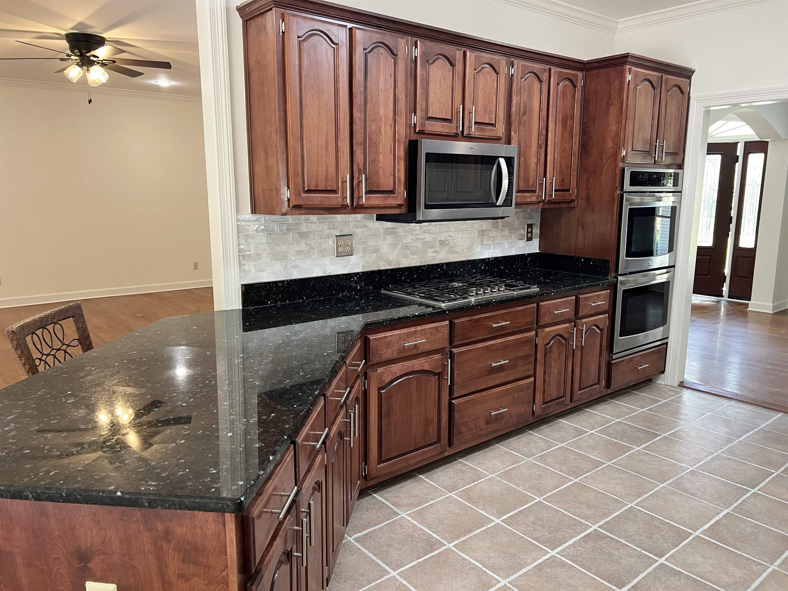 9605 E Cedar Mist Cv E Property Photo 8