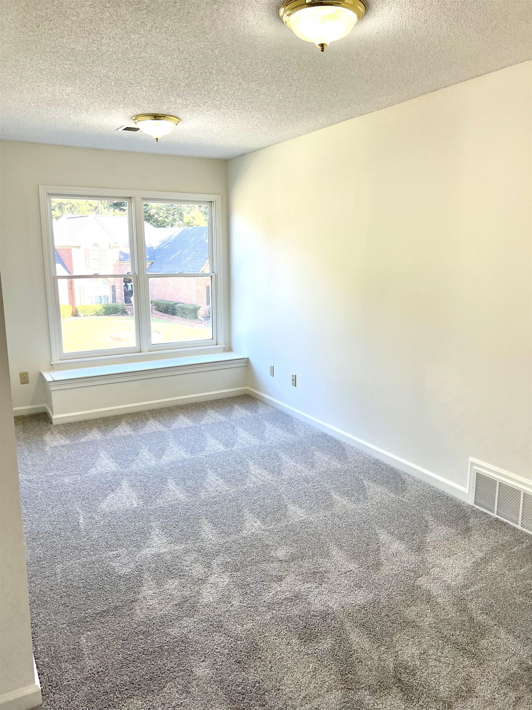 9605 E Cedar Mist Cv E Property Photo 27
