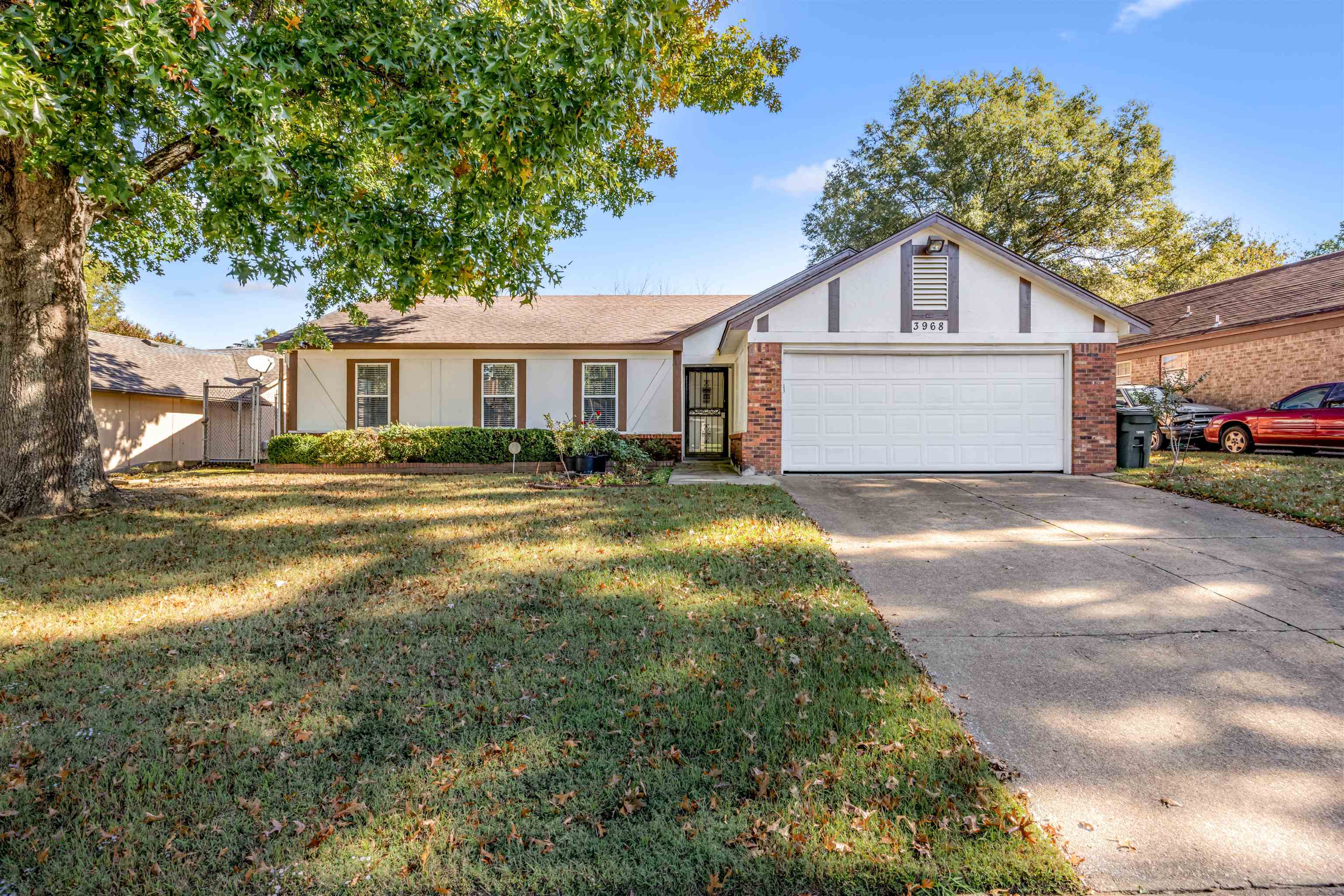 3968 Wandering Dr Property Photo 3