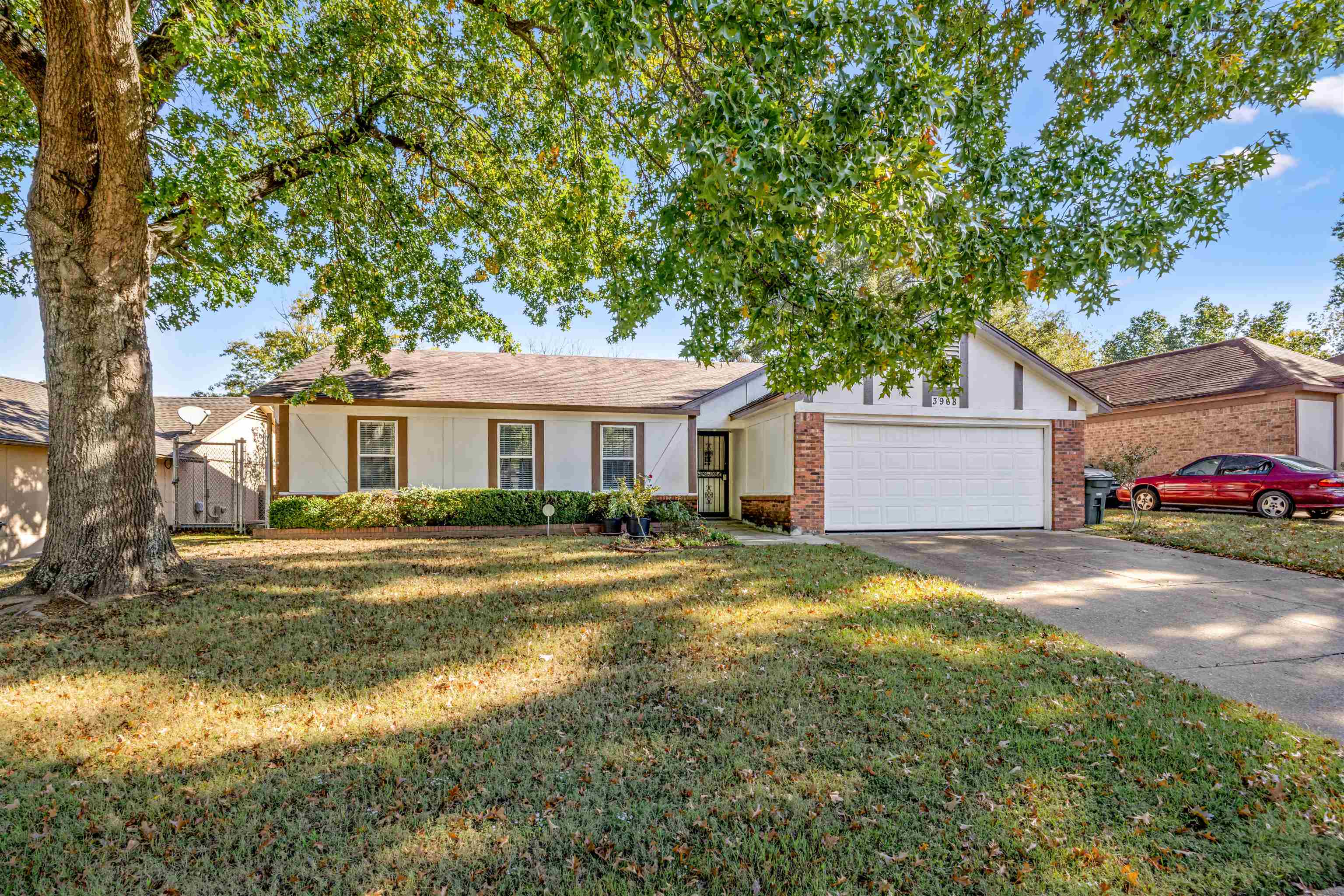 3968 Wandering Dr Property Photo 4
