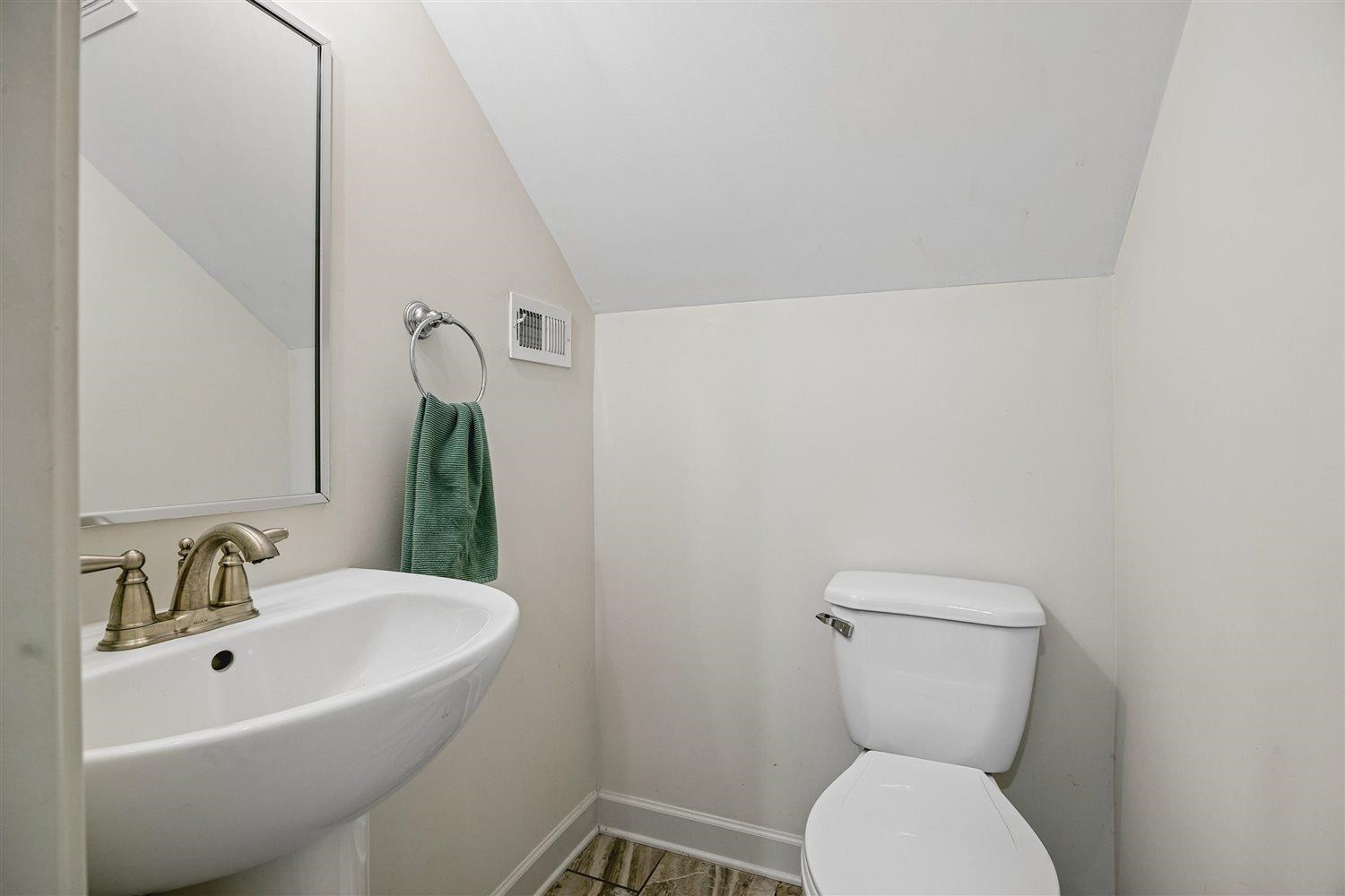 8970 Farmoor Rd Property Photo 11
