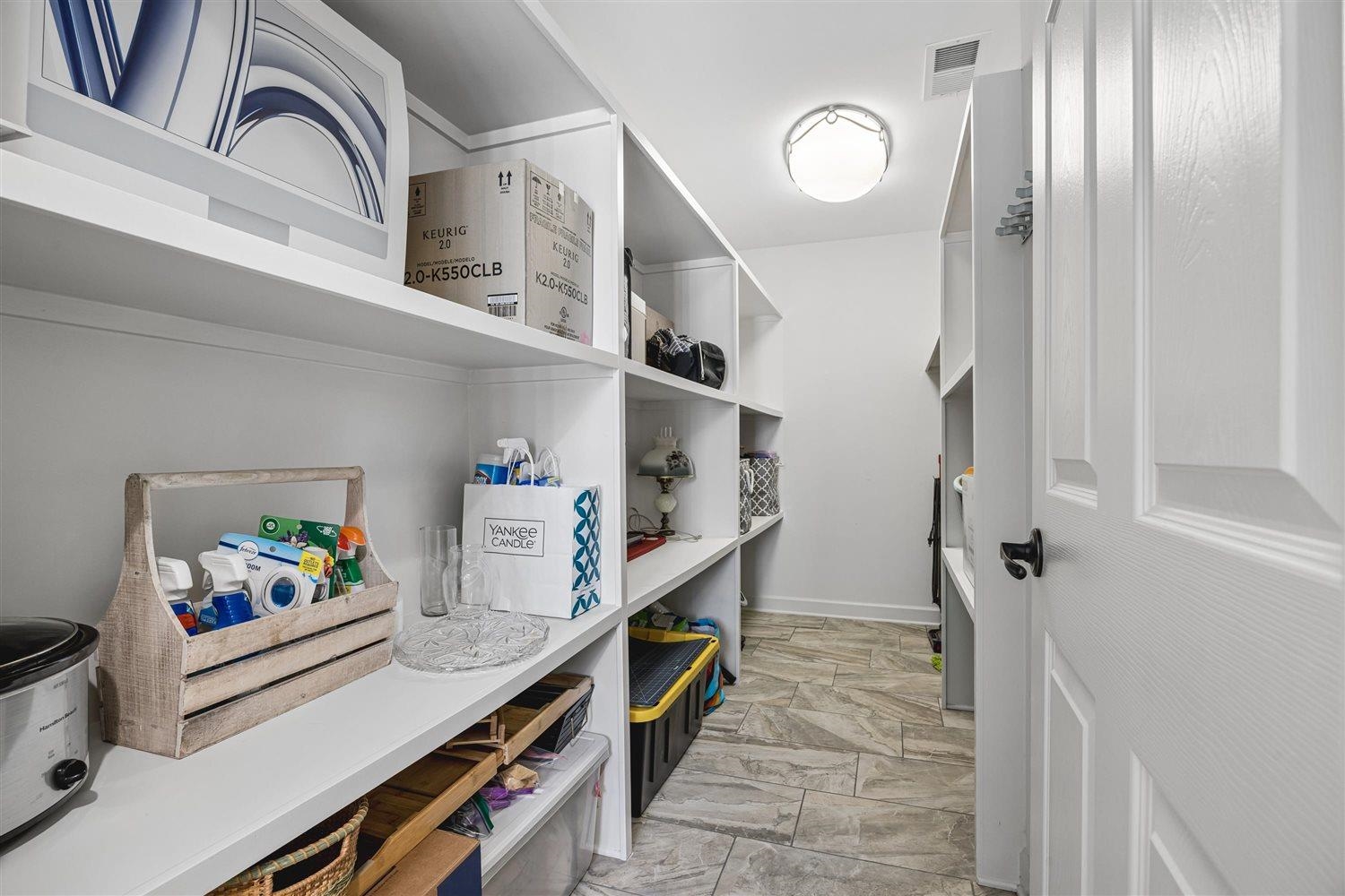 8970 Farmoor Rd Property Photo 12