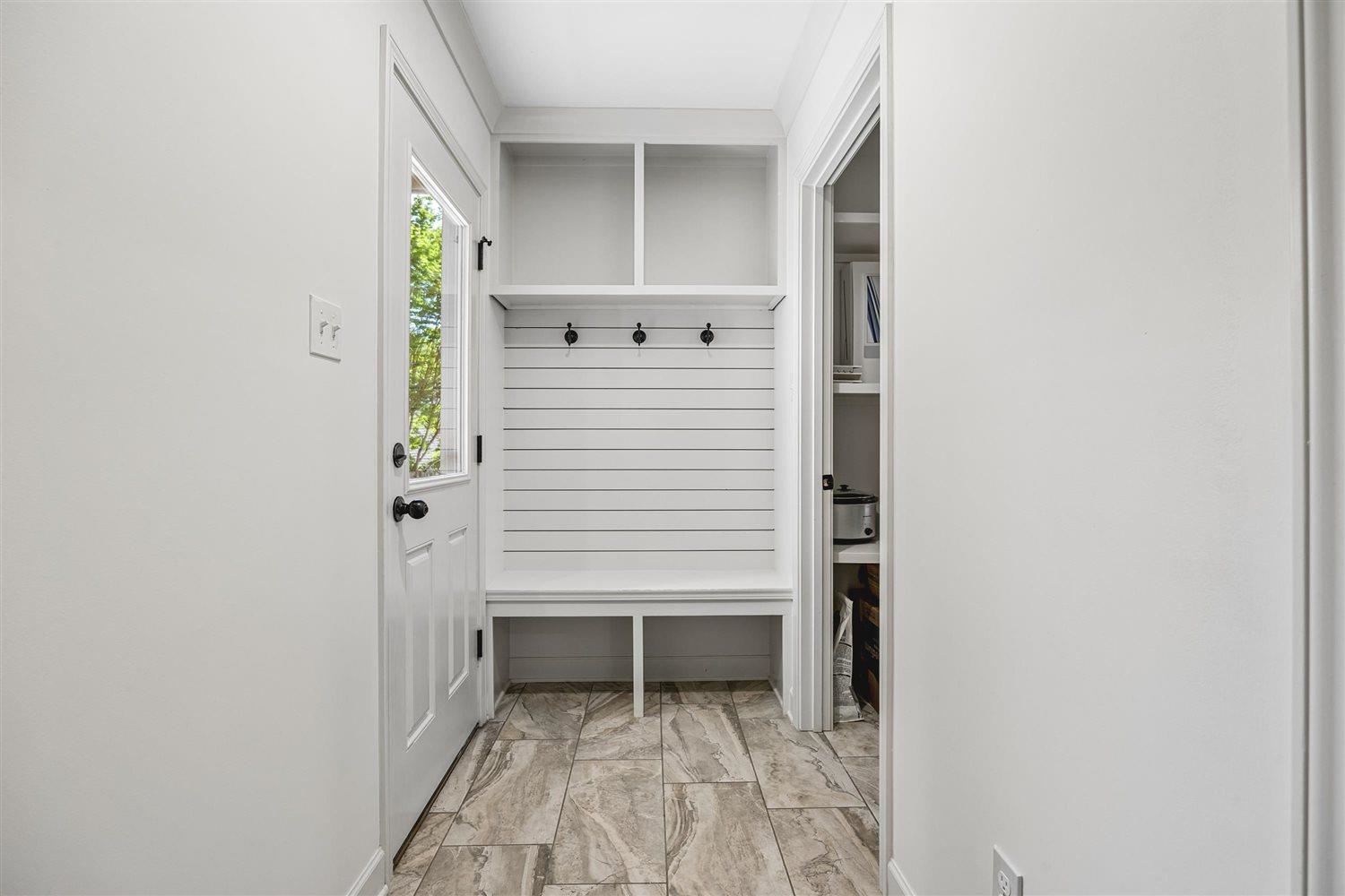 8970 Farmoor Rd Property Photo 13