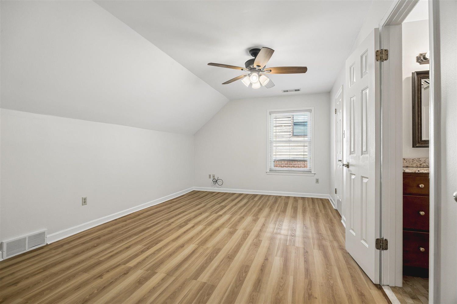 8970 Farmoor Rd Property Photo 22