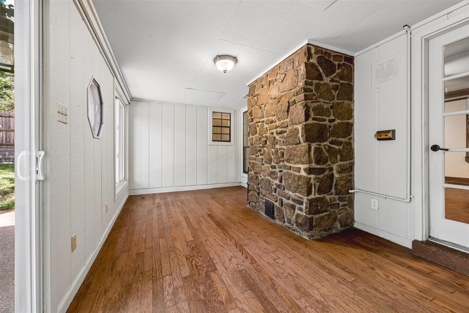 8970 Farmoor Rd Property Photo 39
