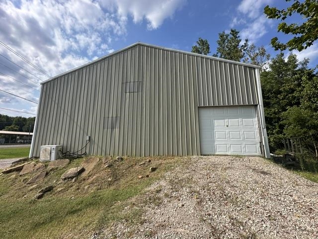 1058 Mulberry Ave Property Photo 3