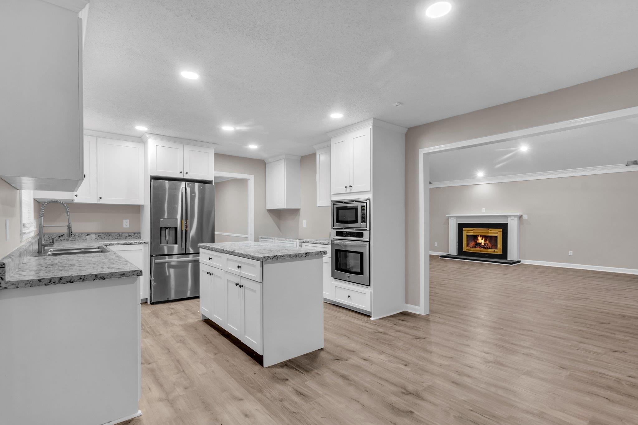 2355 Huntington Fwy Property Photo 15