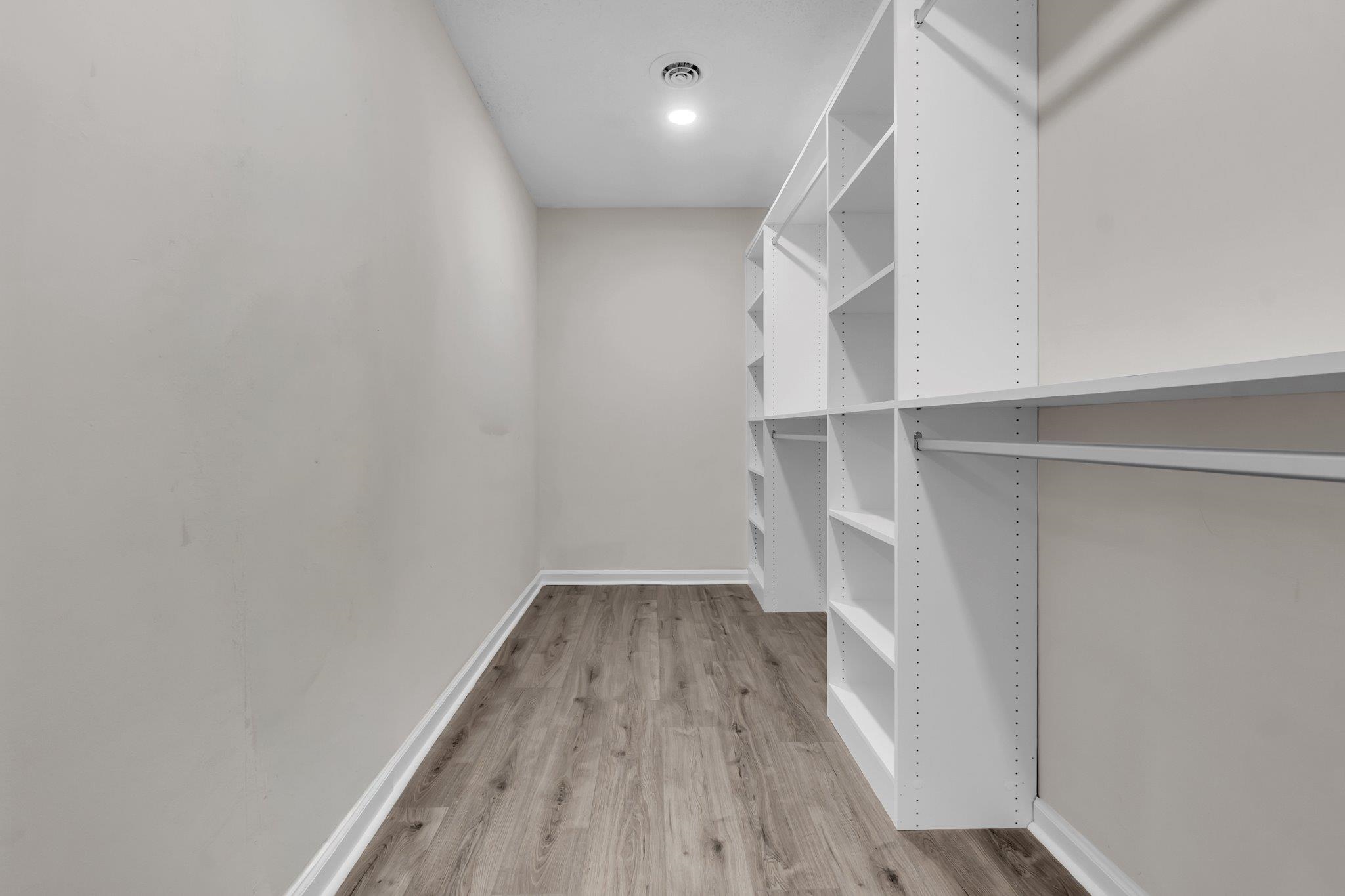 2355 Huntington Fwy Property Photo 23