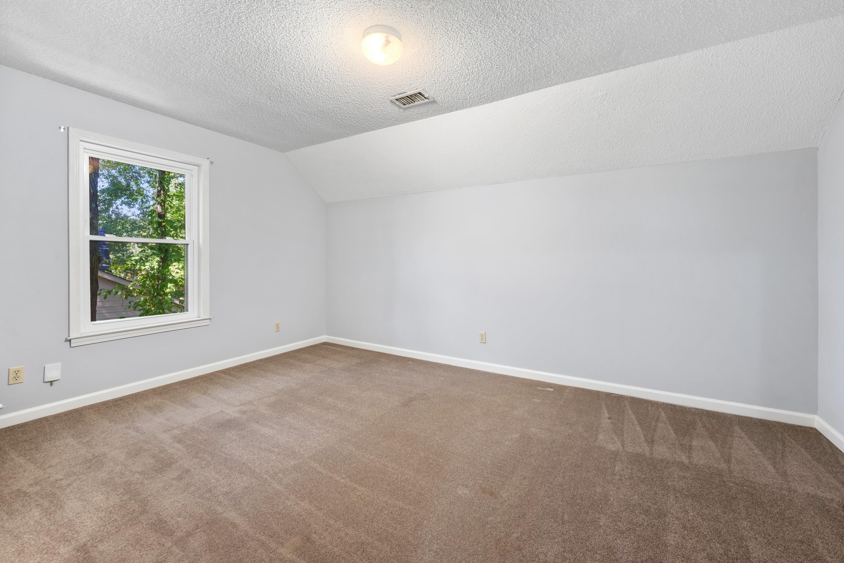 245 Norseman Dr Property Photo 29