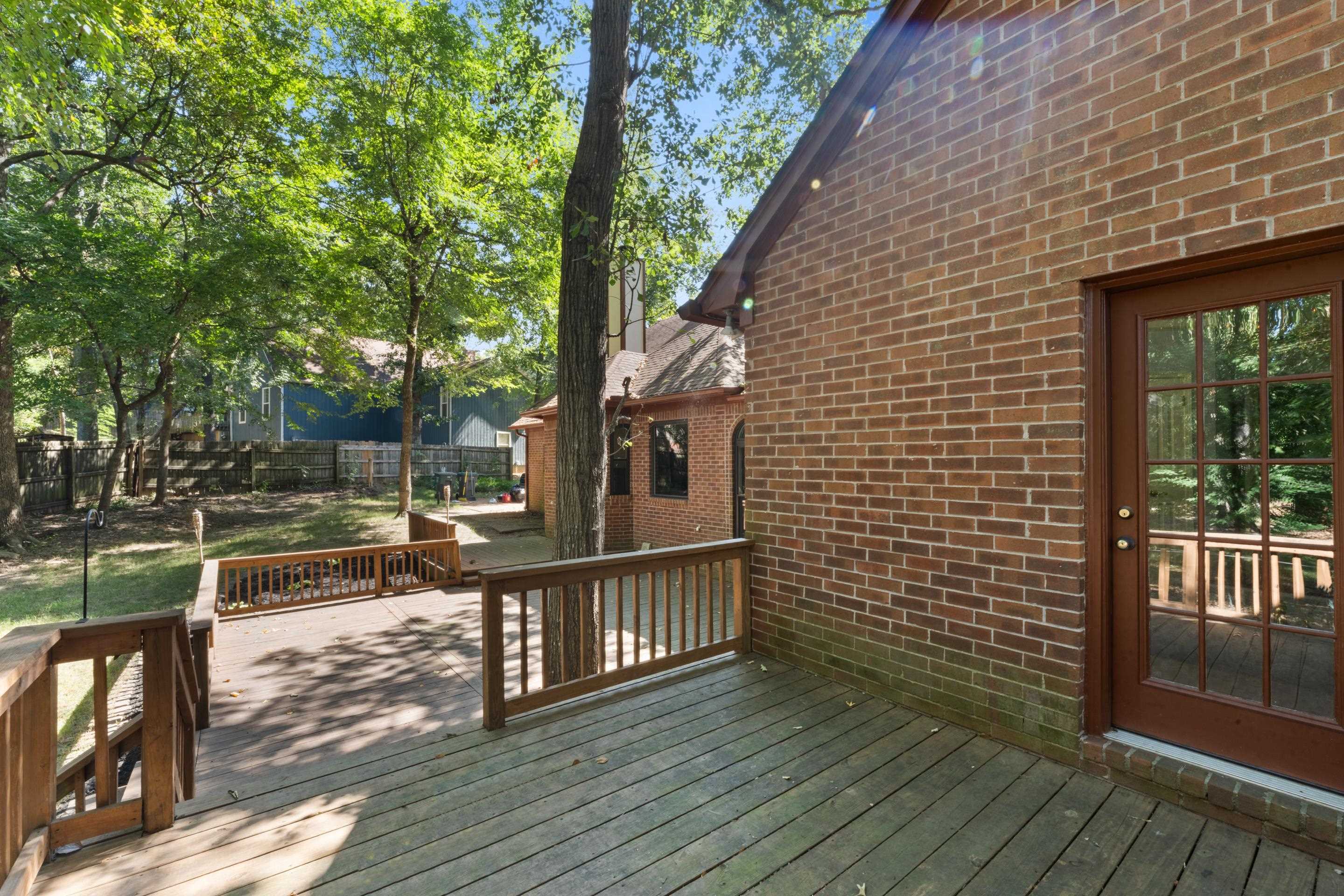 245 Norseman Dr Property Photo 38