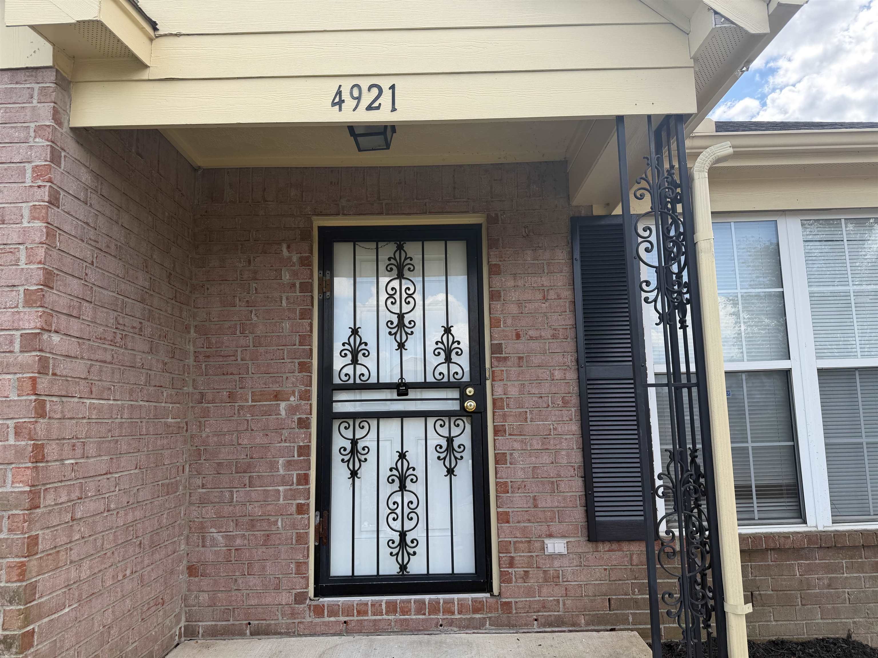 4921 Top Notch Loop Property Photo 2