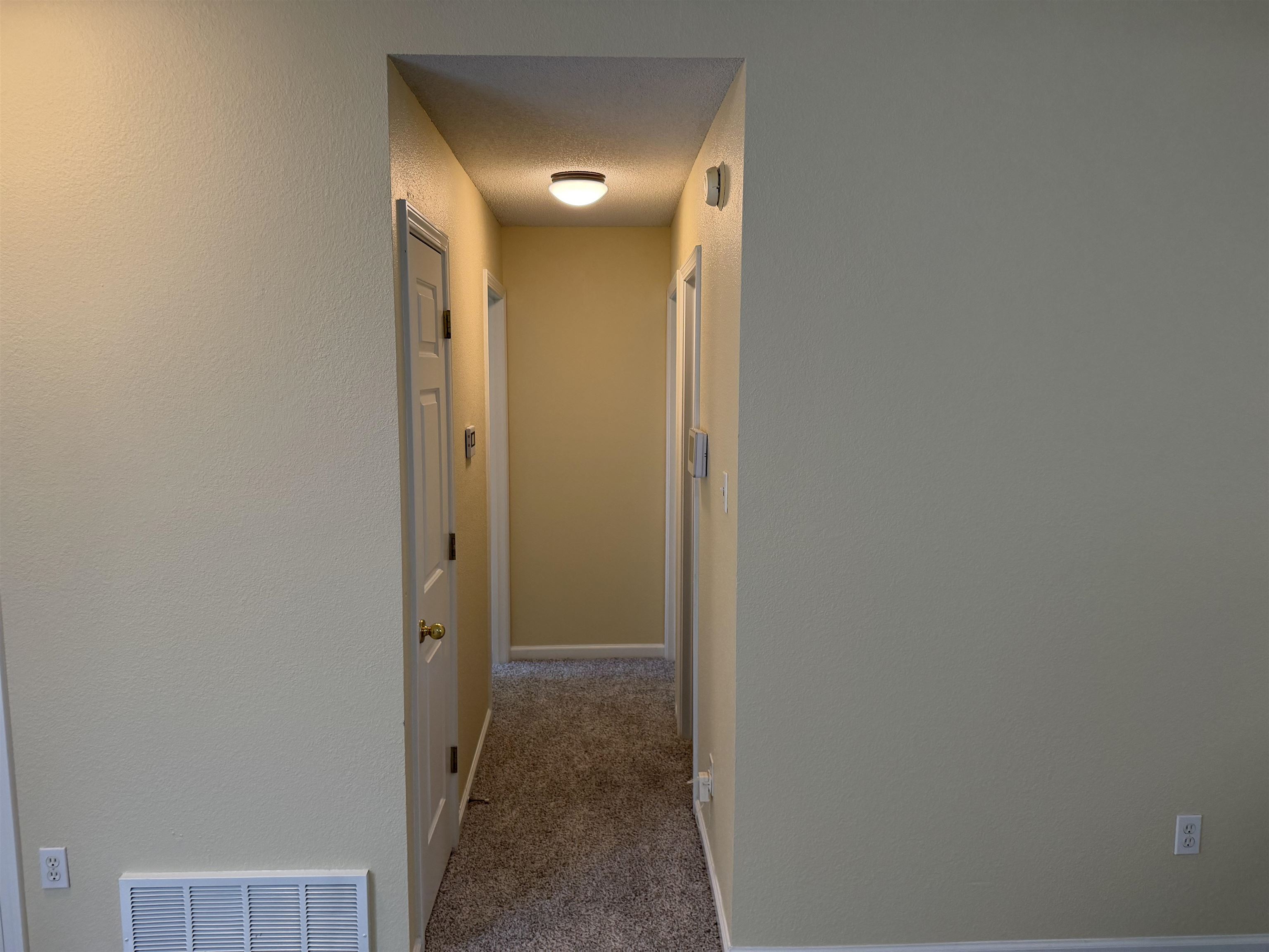 4921 Top Notch Loop Property Photo 10