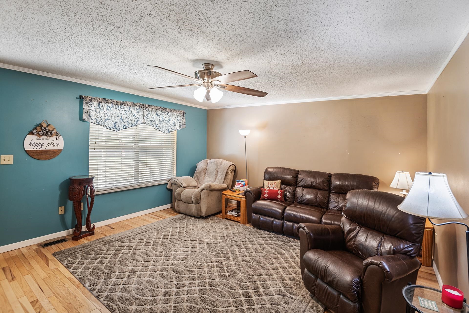 307 Harlan St Property Photo 5