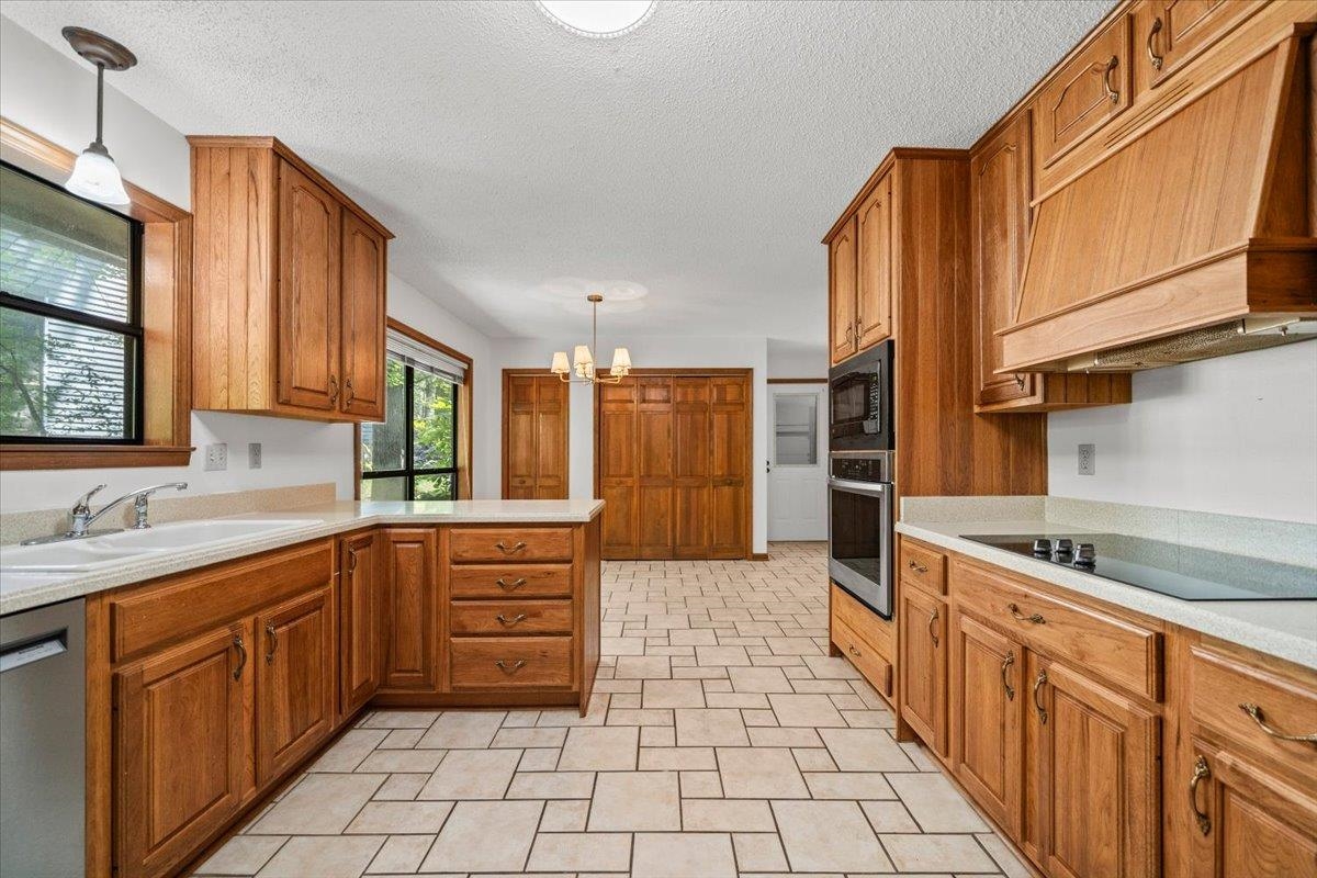 375 Sherburne Cv Property Photo 18