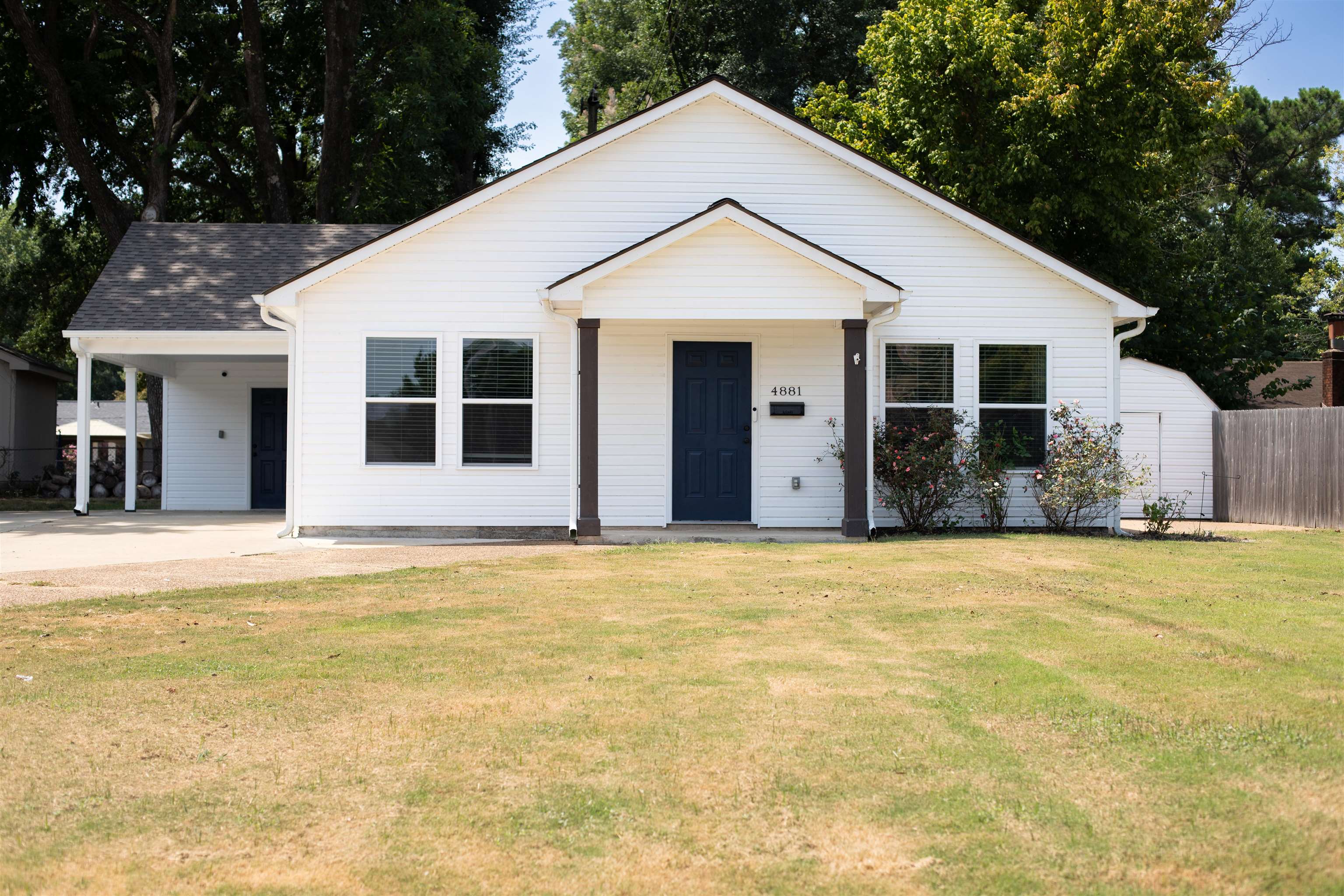 4881 Juana Rd N Property Photo 1