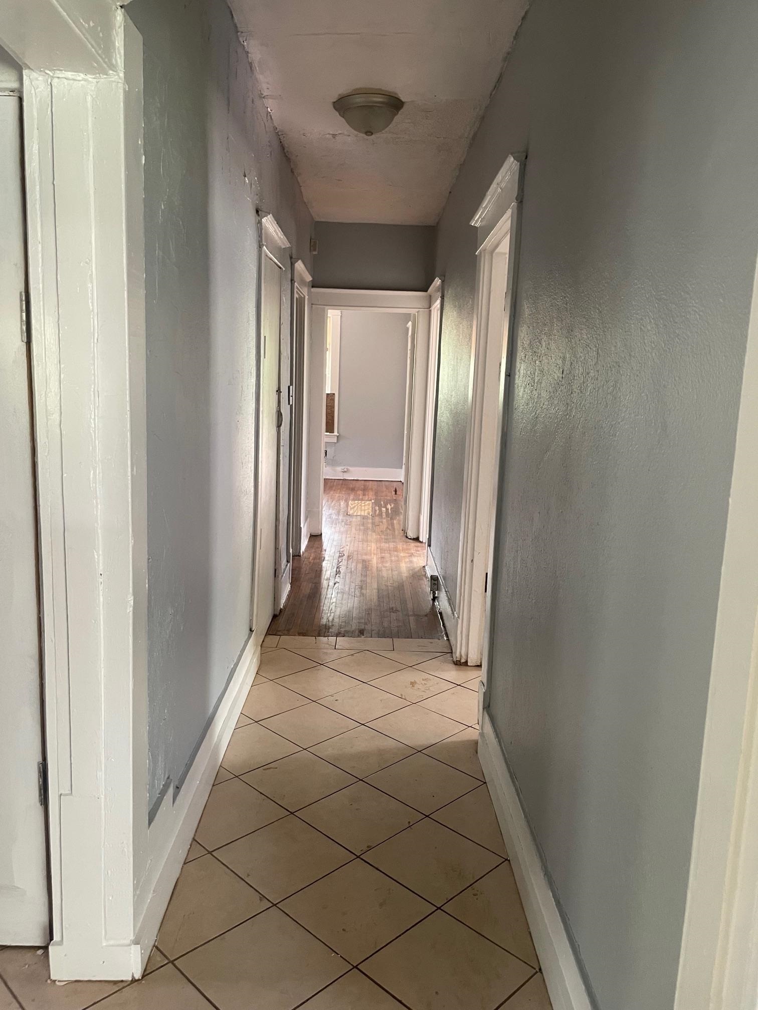 439 S Parkway Ave Property Photo 17