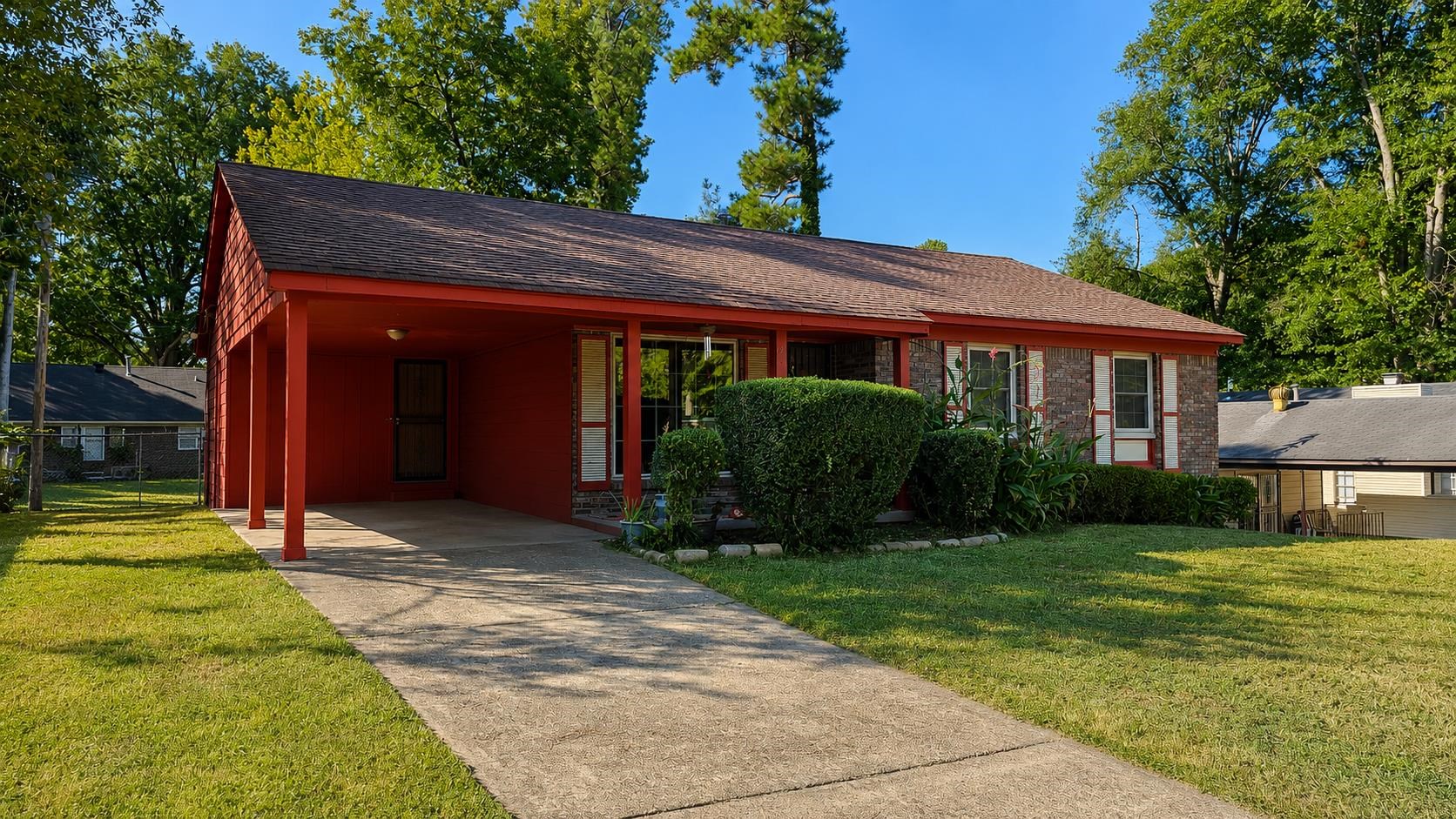 2511 St Elmo Ave Property Photo 1