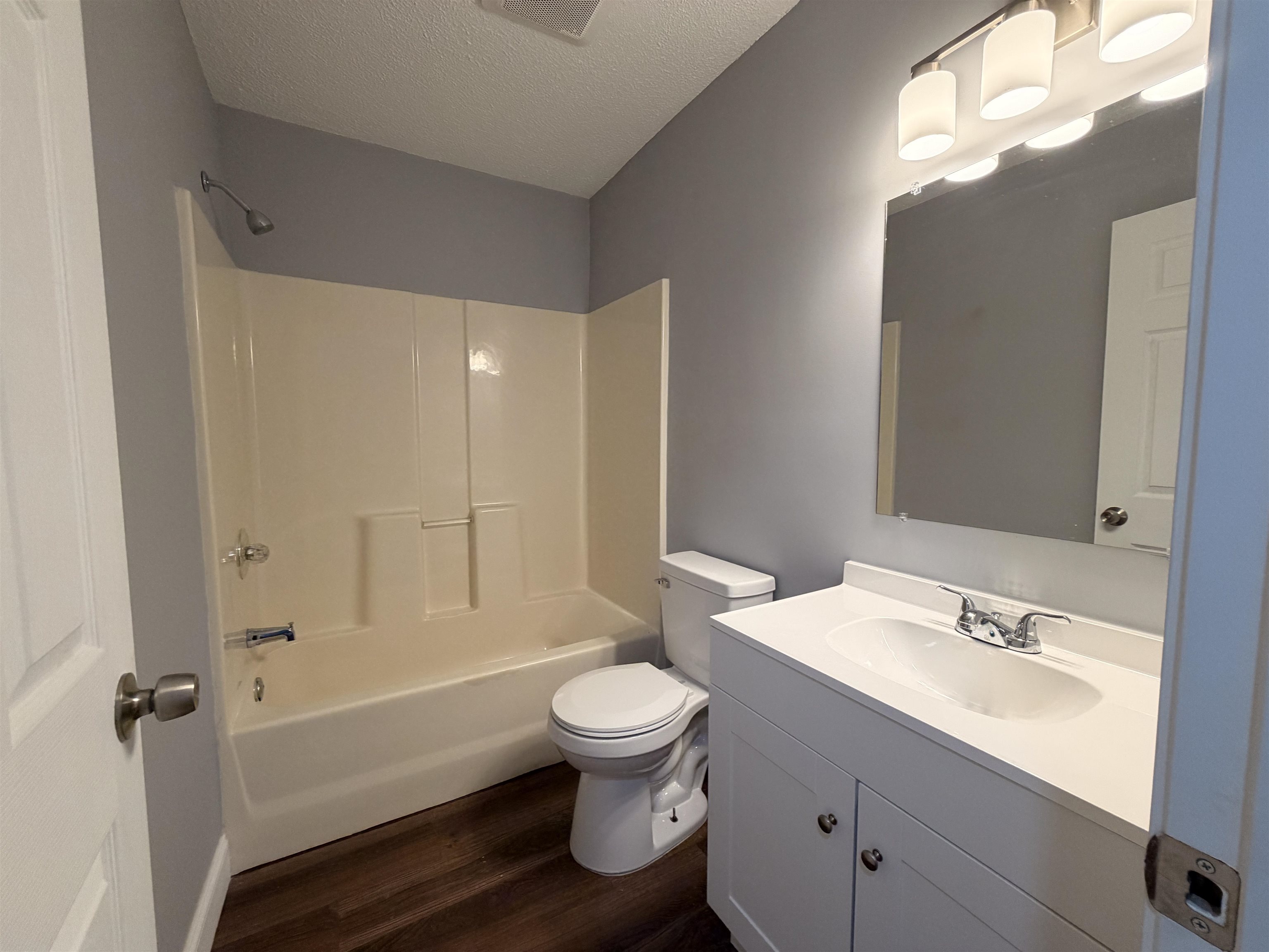 1320 Hornbrook St Property Photo 15