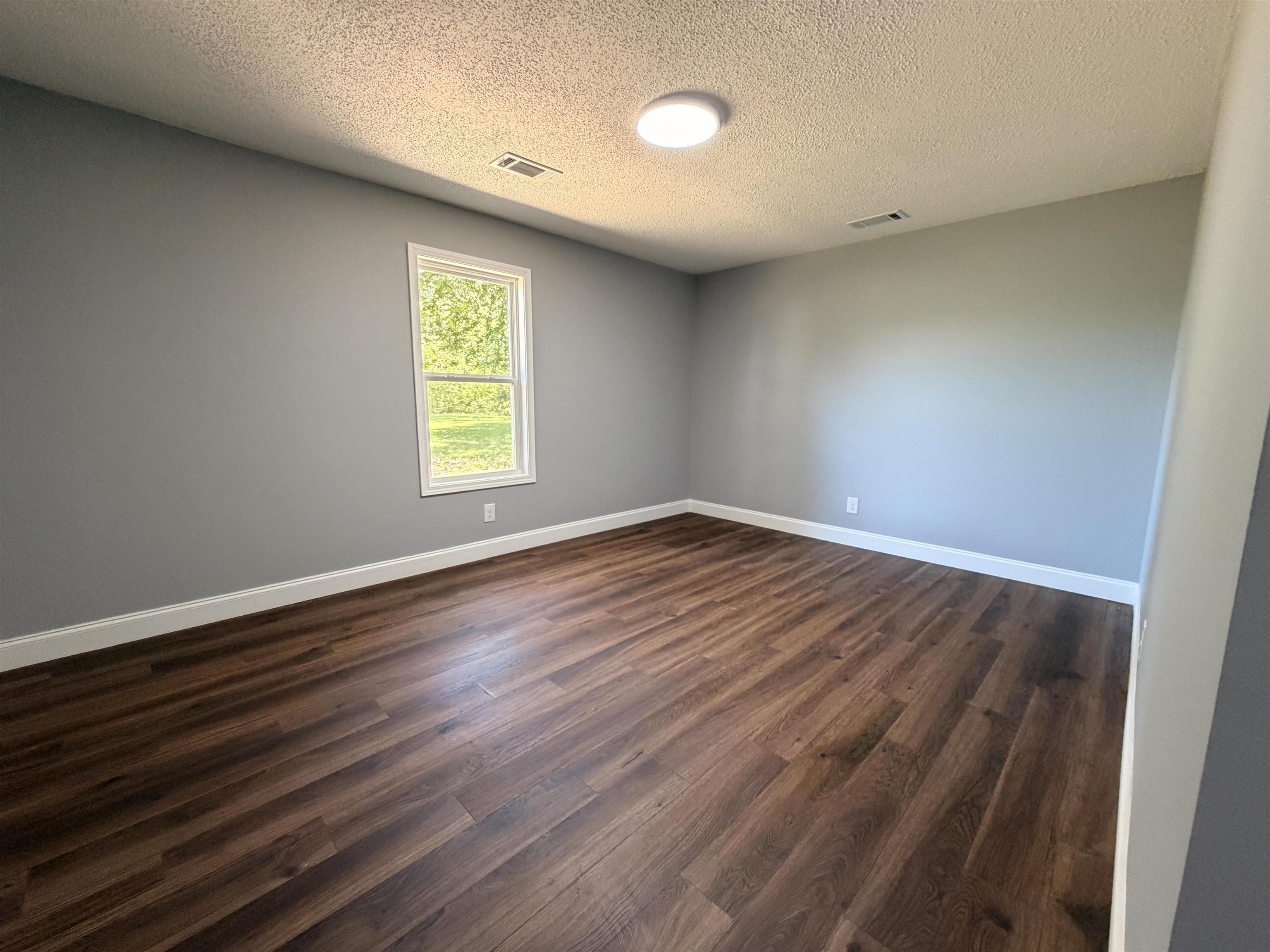 1320 Hornbrook St Property Photo 21