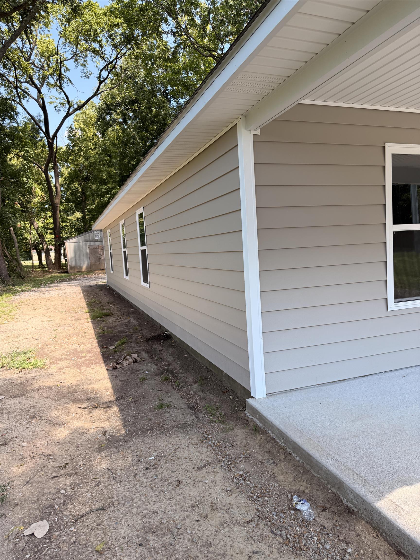 1320 Hornbrook St Property Photo 27