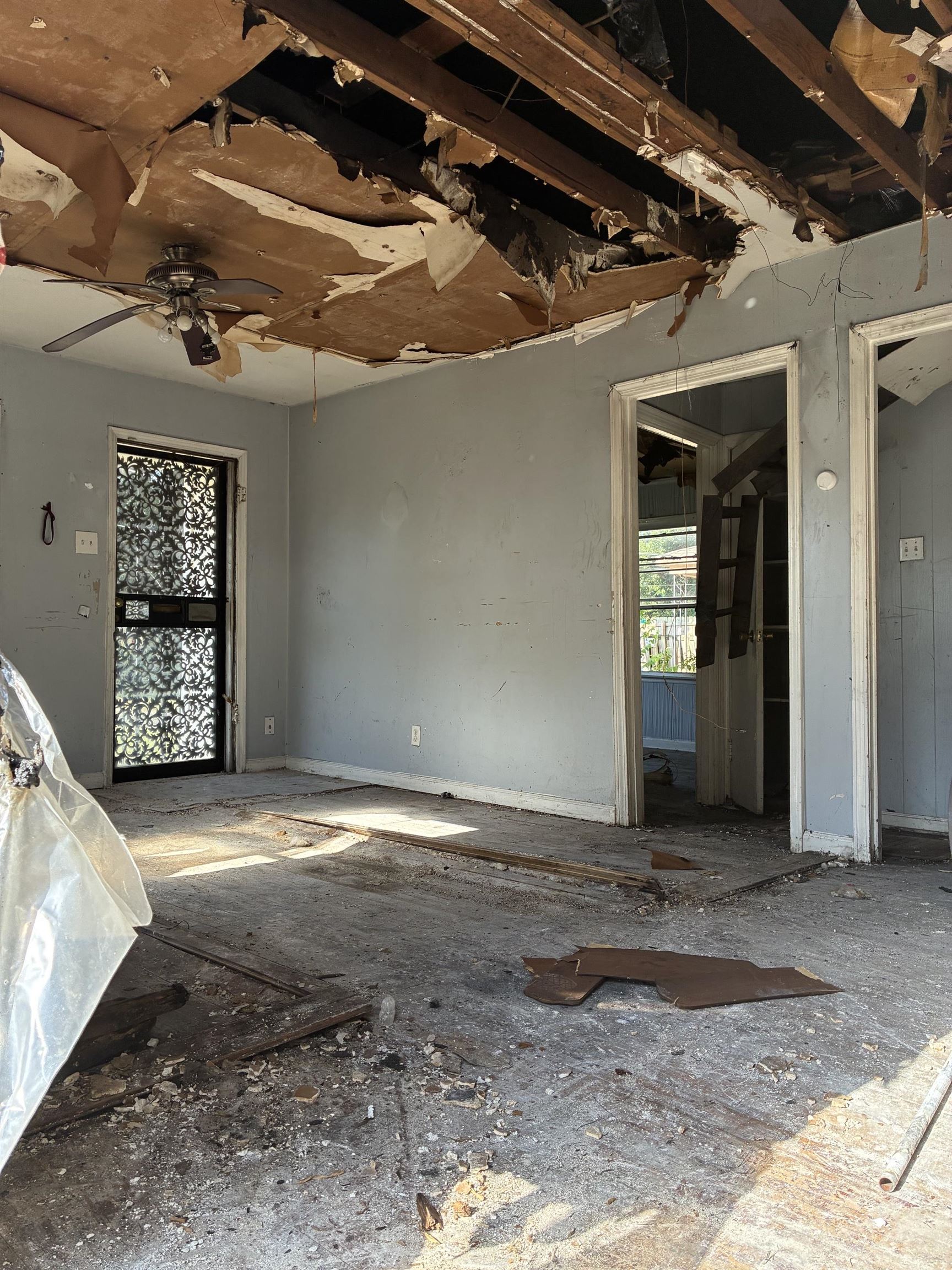 2022 Hubert Ave Property Photo 4
