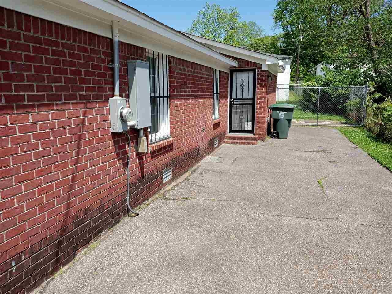 2114 Lowell St Property Photo 15