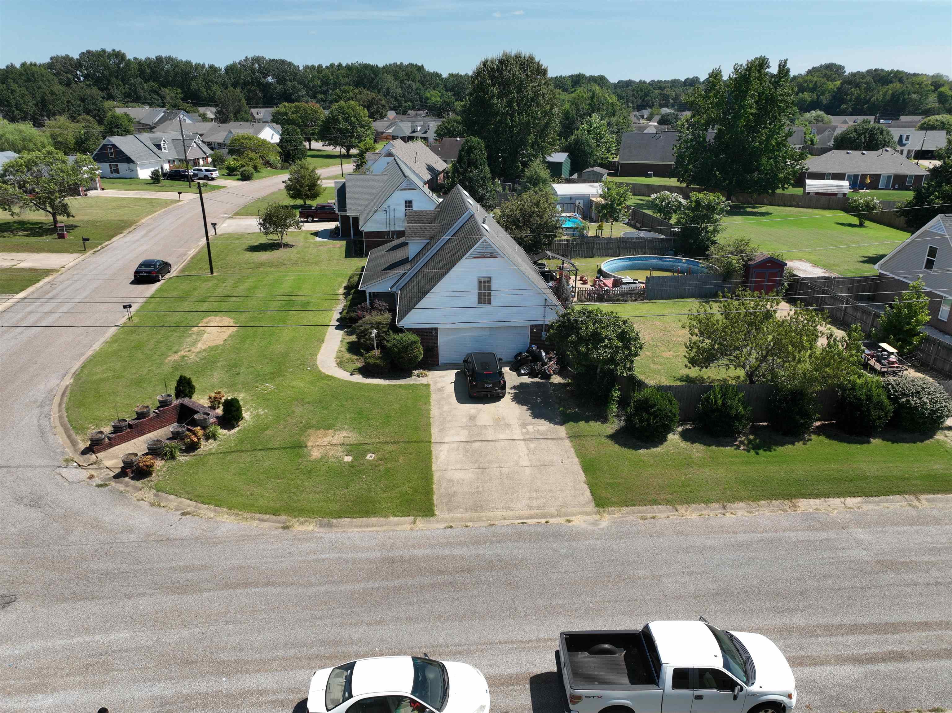 81 Woodchase Dr Property Photo 3